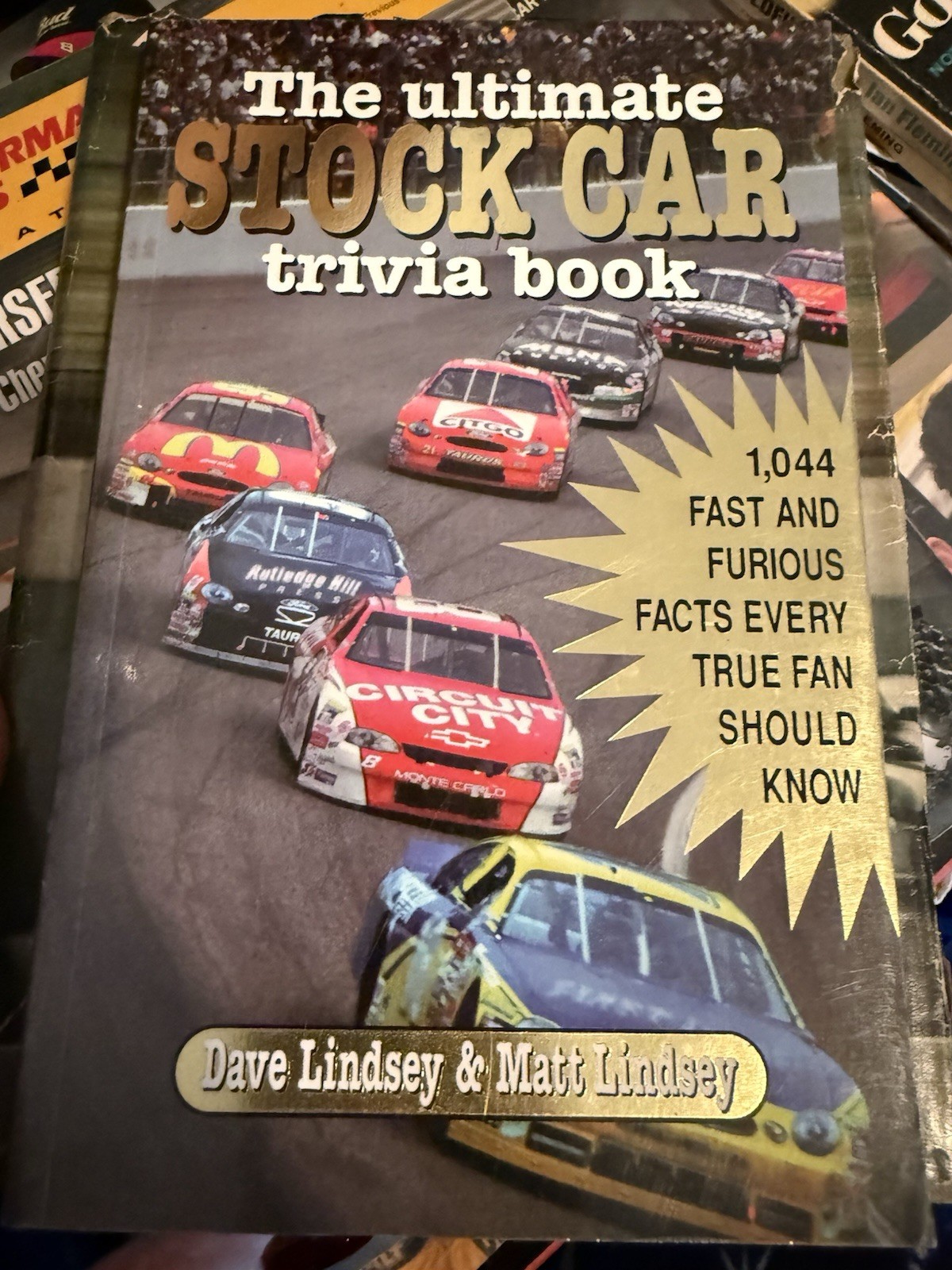 THE ULTIMATE STOCK CAR TRIVIA BOOK( SC 1998) By Dave Lindsey- First Edition