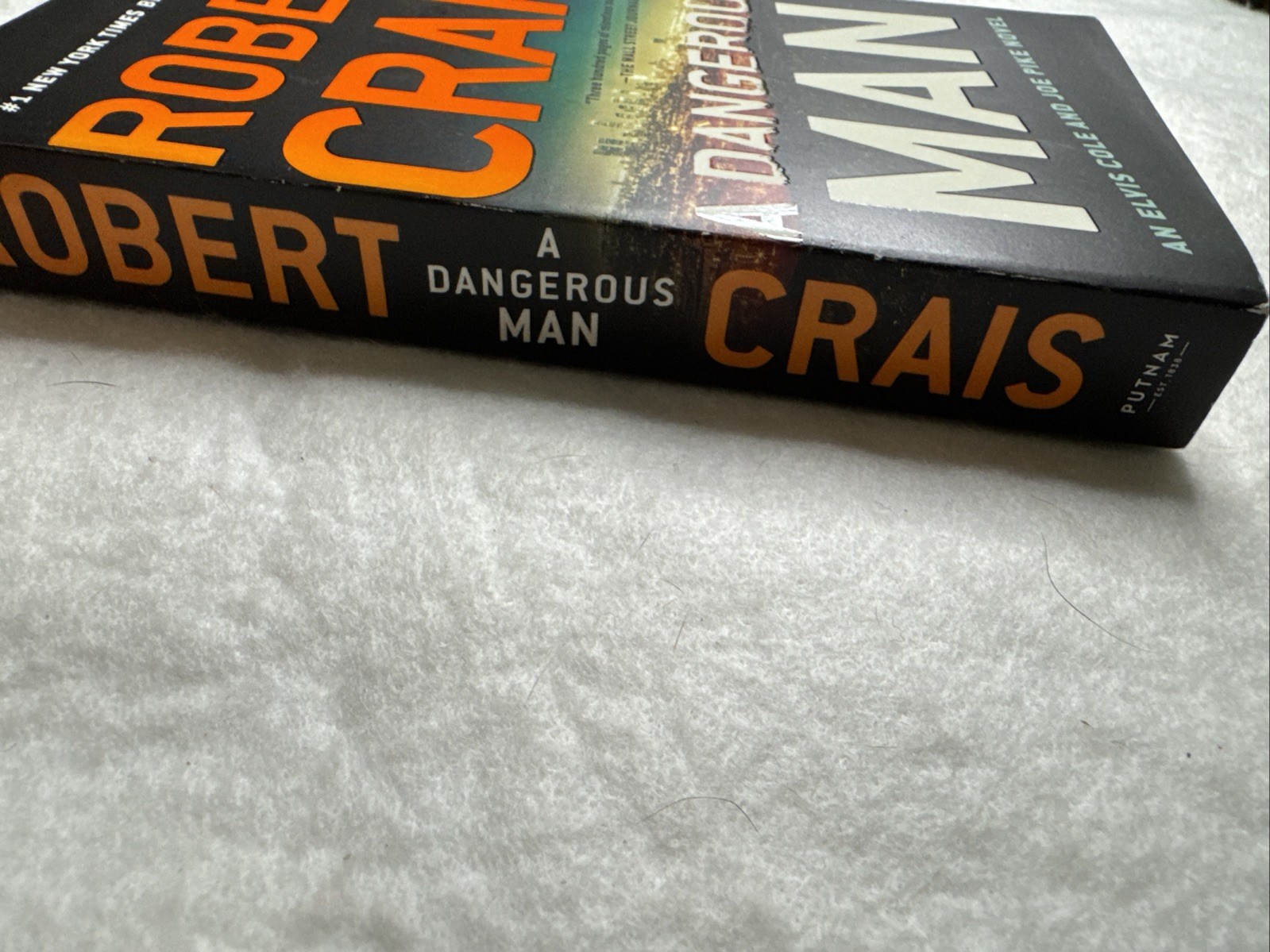 Dangerous Man(LN), Watchman (G) by Robert Crais (2020, Us-Tall Rack Paperback)