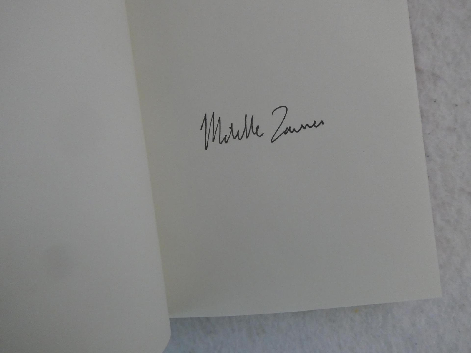 SIGNED Michelle Zauner CRYING IN H MART 2021 Alfred A. Knopf, NY First Edition