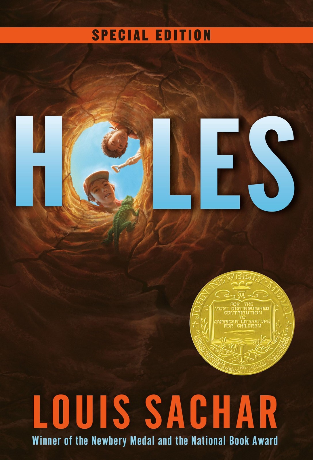 Holes (Holes Series) – mass market paperback Sachar, Louis