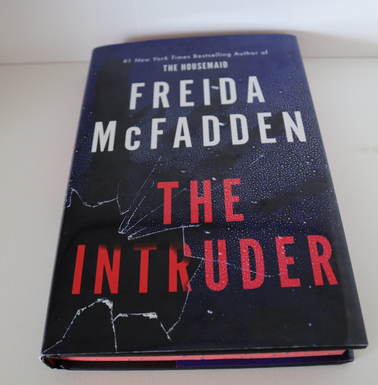 SIGNED The Intruder Freida McFadden Limited FIRST EDITION sprayed Edges hardback