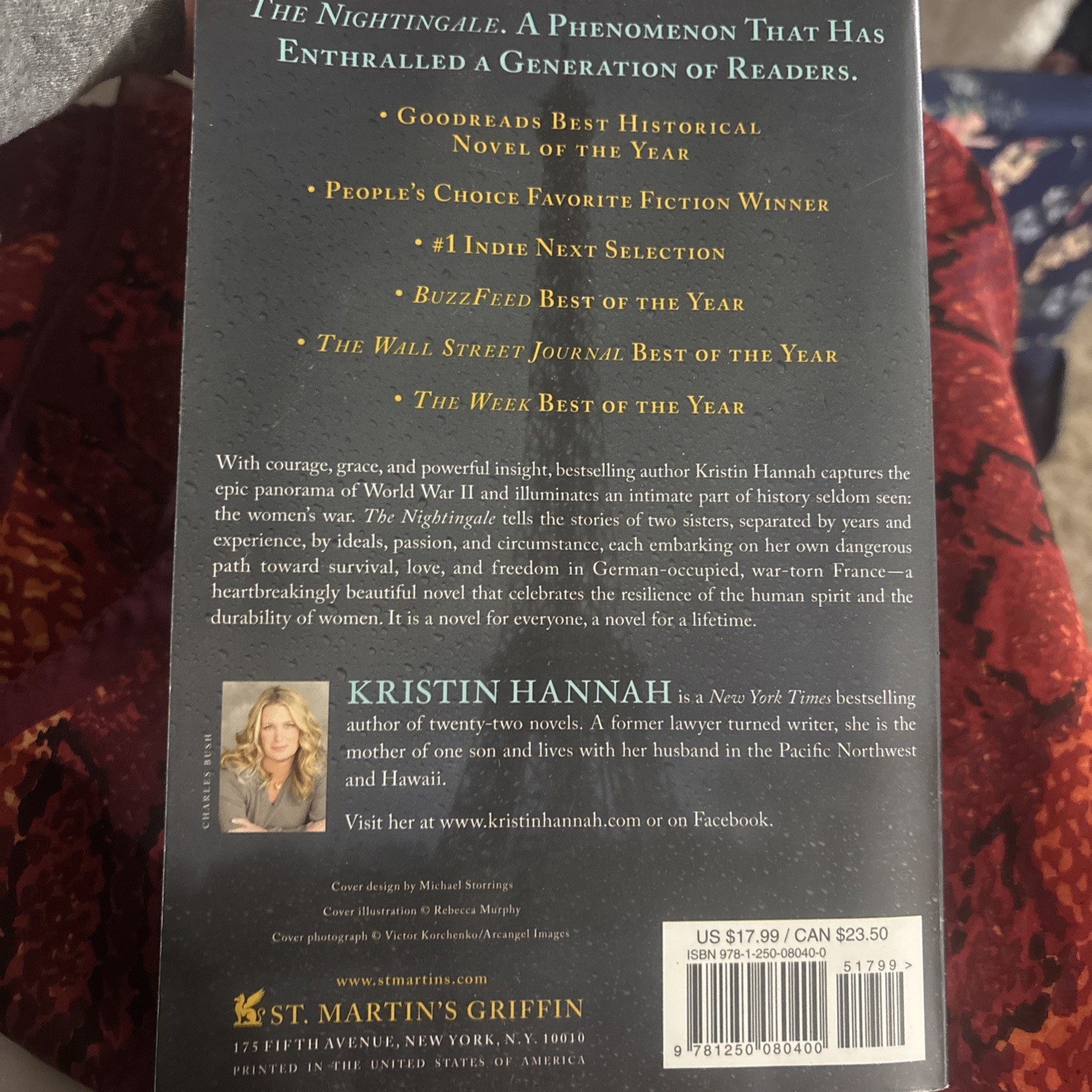 The Nightingale: A Novel by Kristin Hannah (English) Paperback Book