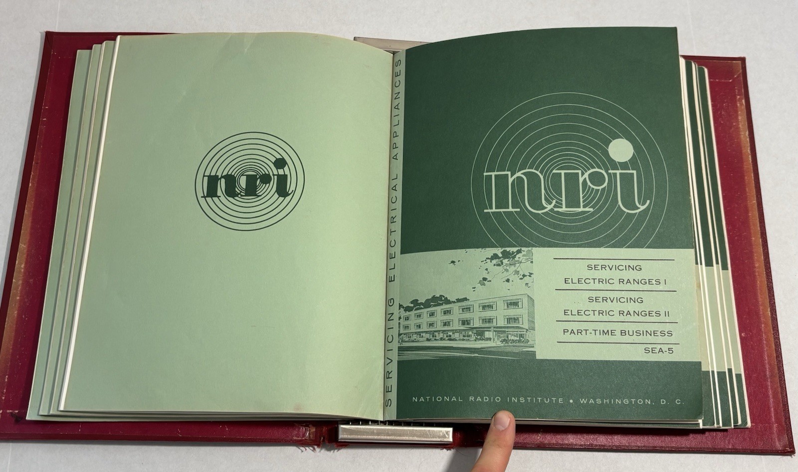 1965 National Radio Institute Servicing Electrical Appliances Lot Of 11 Books