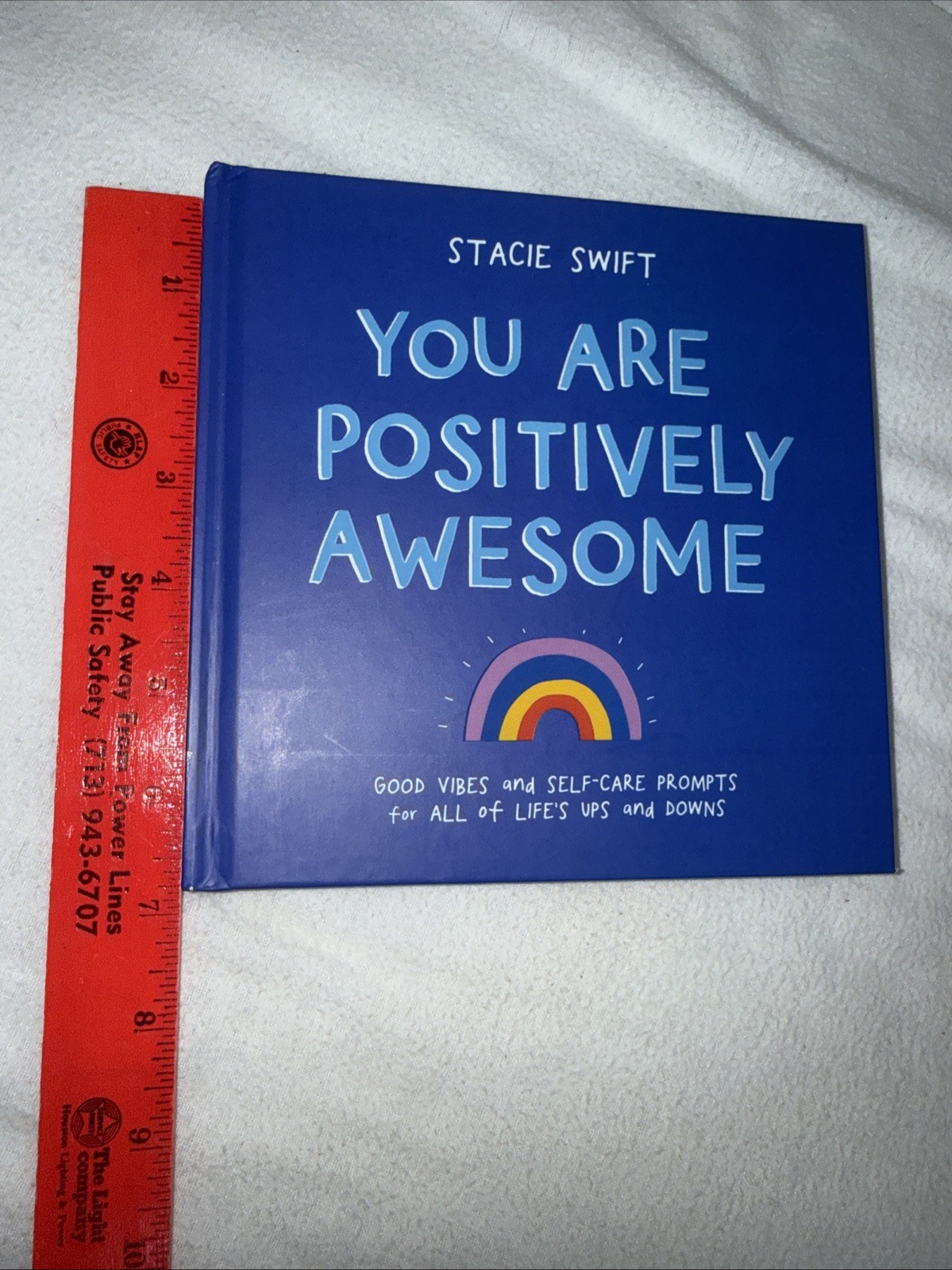 You Are Positively Awesome : Good Vibes and Self-Care Prompts for All of Life’s