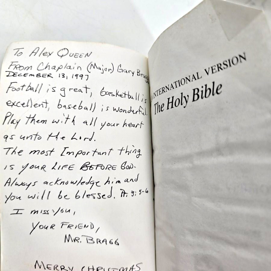Holy Bible NIV NT Psalms Good News Camo Military Mini 2 Books Vintage Pocket