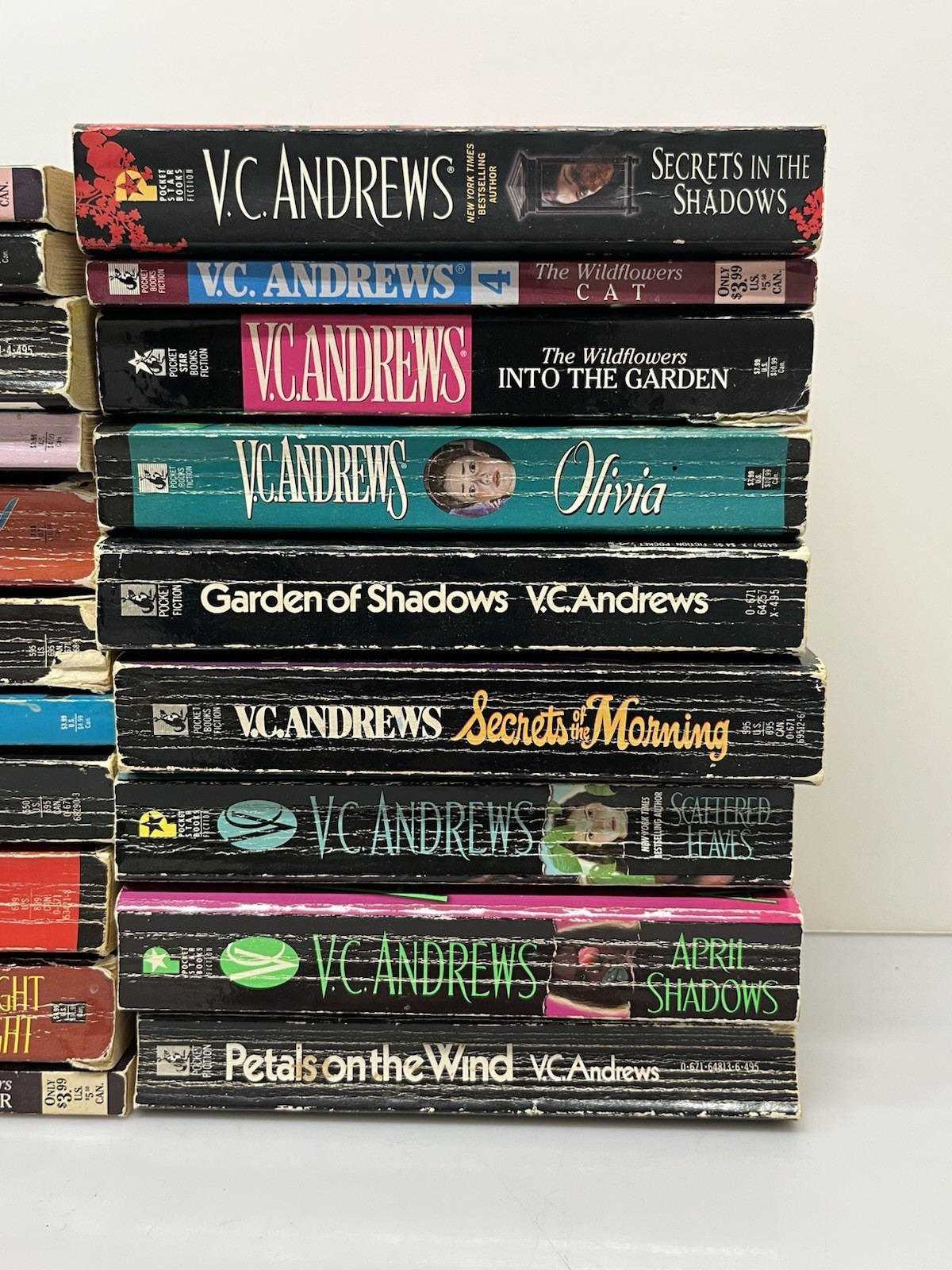 Mixed Lot 30 VC Andrews Paperback Books Gothic Suspense Thriller