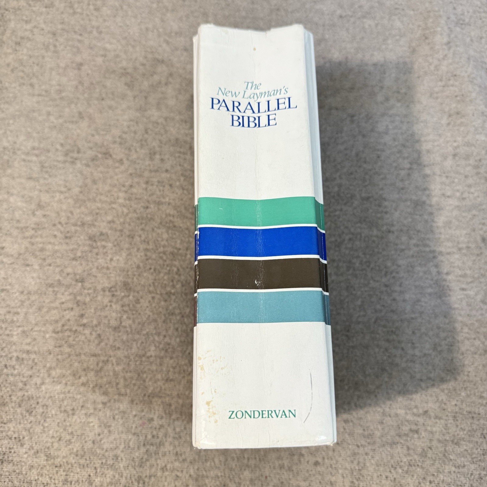 The New Layman’s Parallel Bible Zondervan Hardcover Vintage KJV NIV TLB RSV