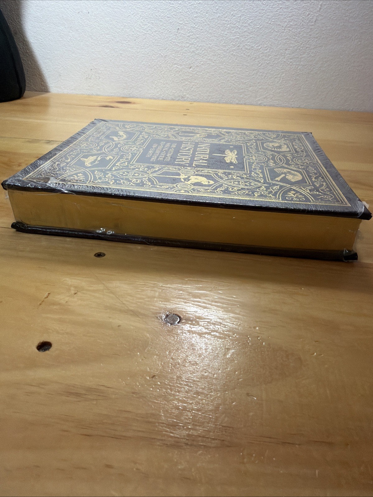 Smithsonian Natural History: The Ultimate Visual Guide Easton Press