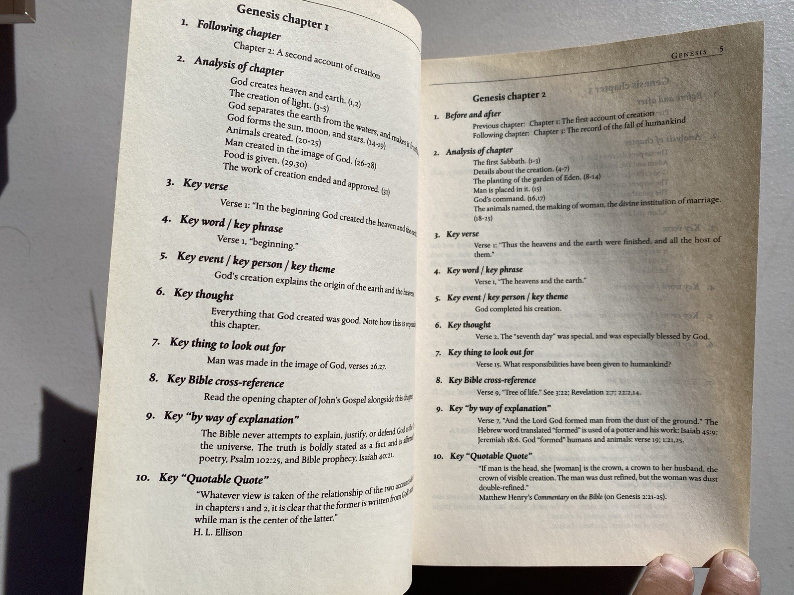 Key Word Commentary: Thoughts on Every Chapter of the Bible Mark Water HC 2003