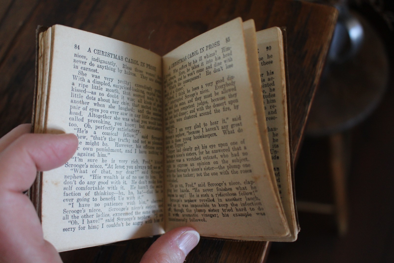 Little Leather Library – A CHRISTMAS CAROL Charles Dickens Antique Book 1920’s