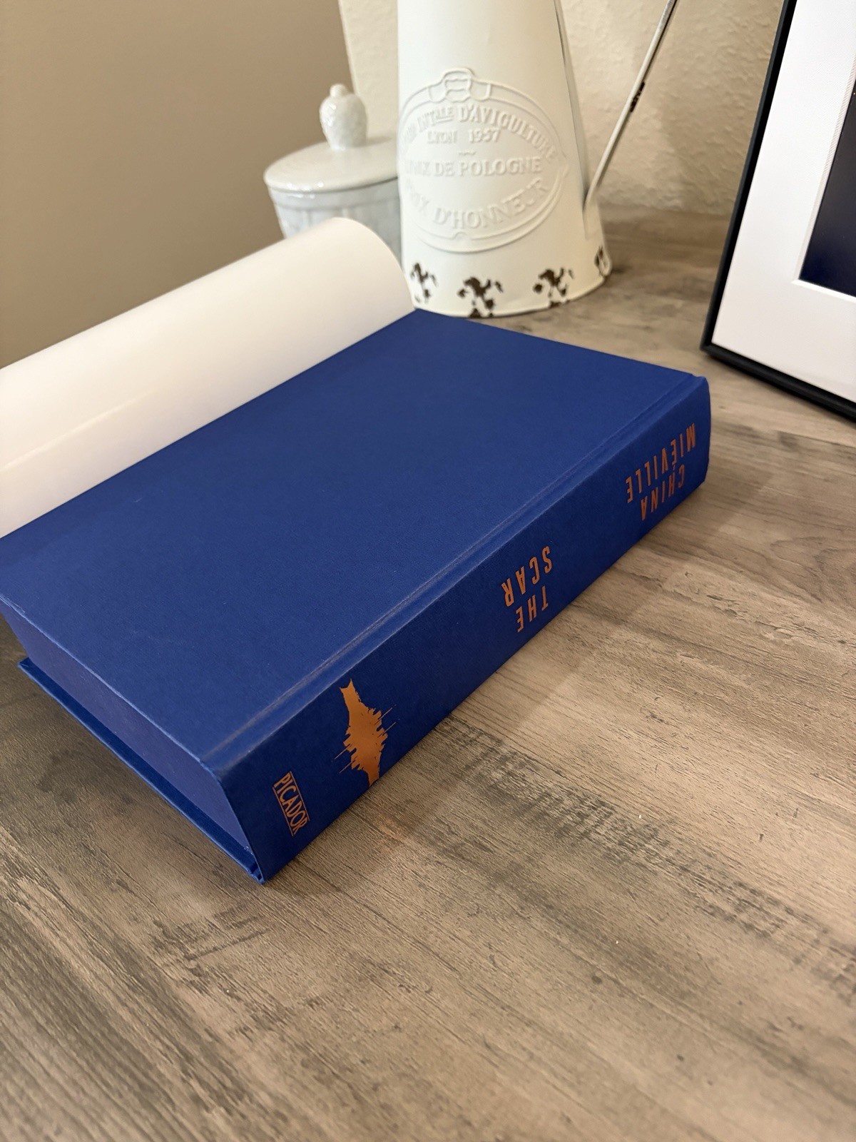 THE SCAR China Miéville Signed Exclusive Edition – Broken Binding – New, Unused
