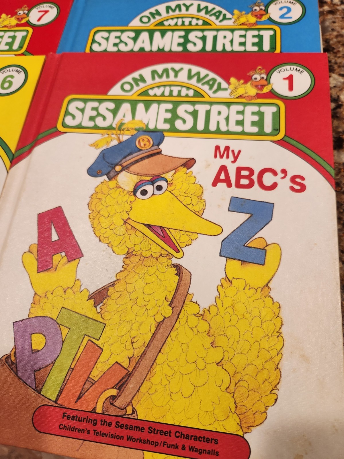 1989 On My Way w/ Sesame Street Library Complete 15 Volume Set, Big Bird Stand