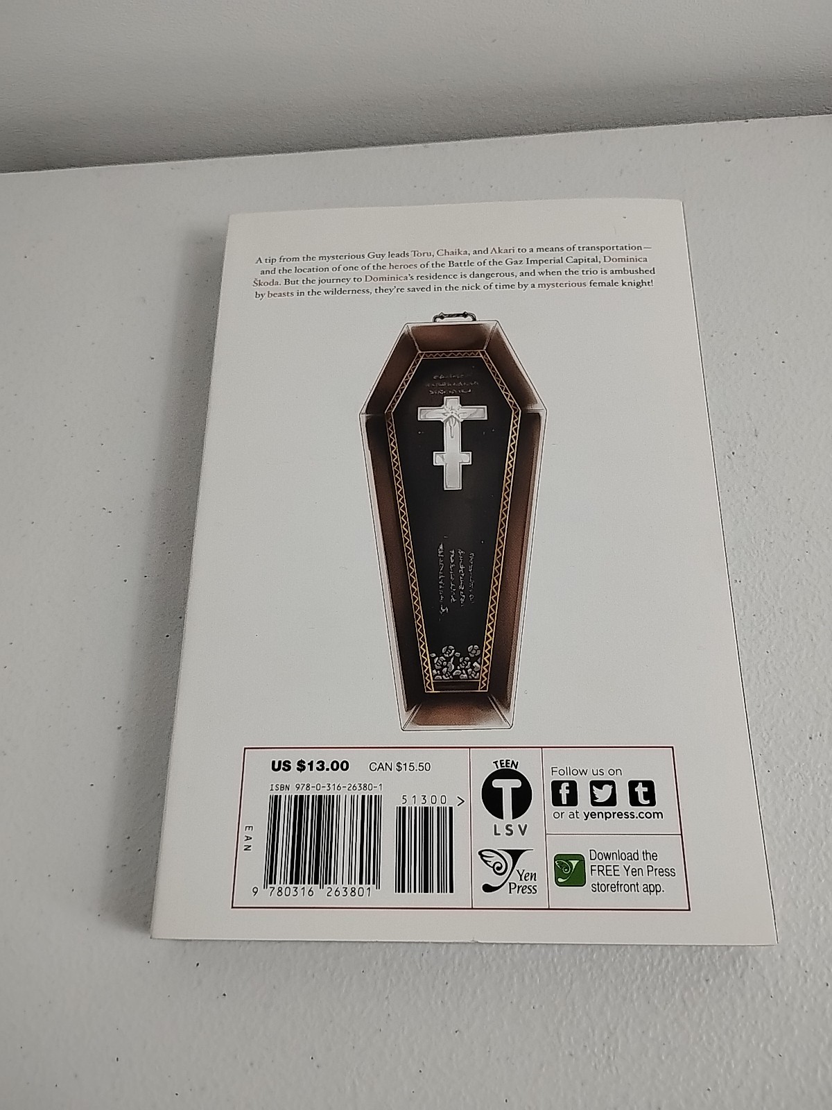 Chaika: The Coffin Princess, Volume 4 by Ichirou Sakaki [Paperback, 160 pages]