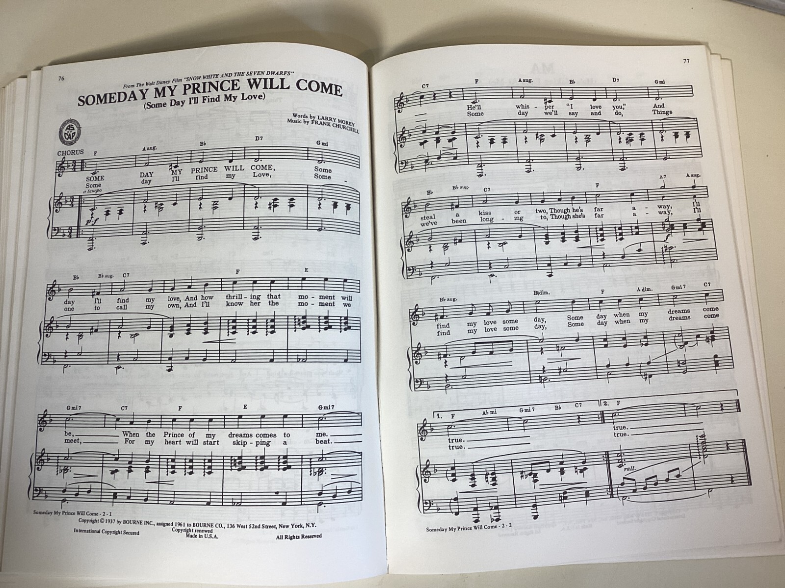 Songs Of Nostalgia Vocal Edition No 2 – Songbook 1978 – Sheet Music – 104 Pages