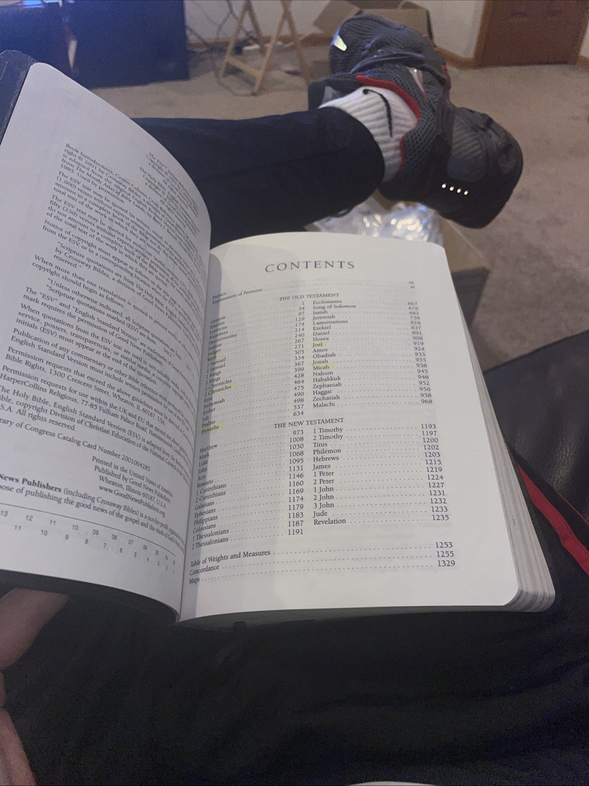 Holy Bible English Standard Version ESV Crossway 2001 Bonded LEATHER Black