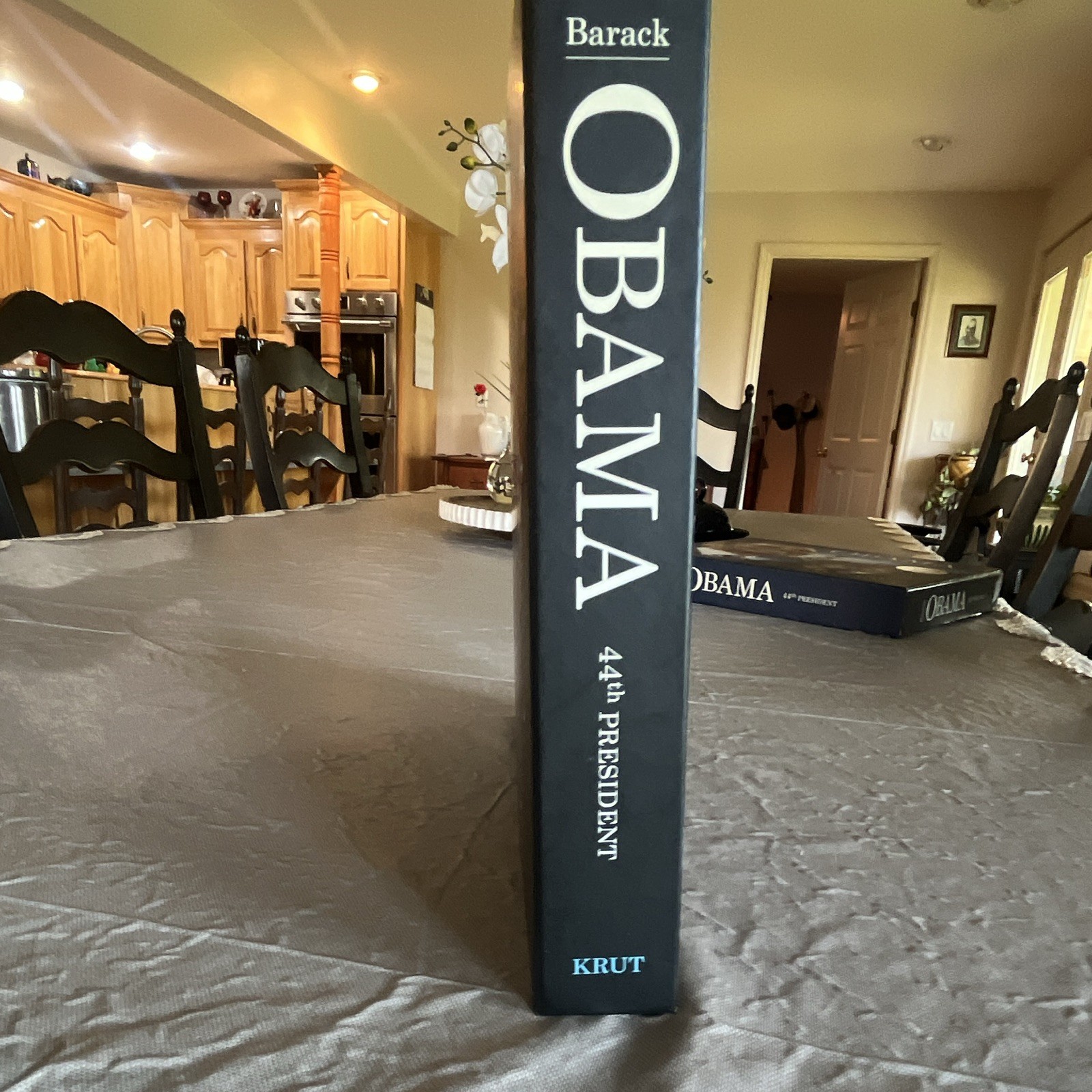 Barack Obama Collector’s Vault Avery Krut HC 2009 Whitman Publishing