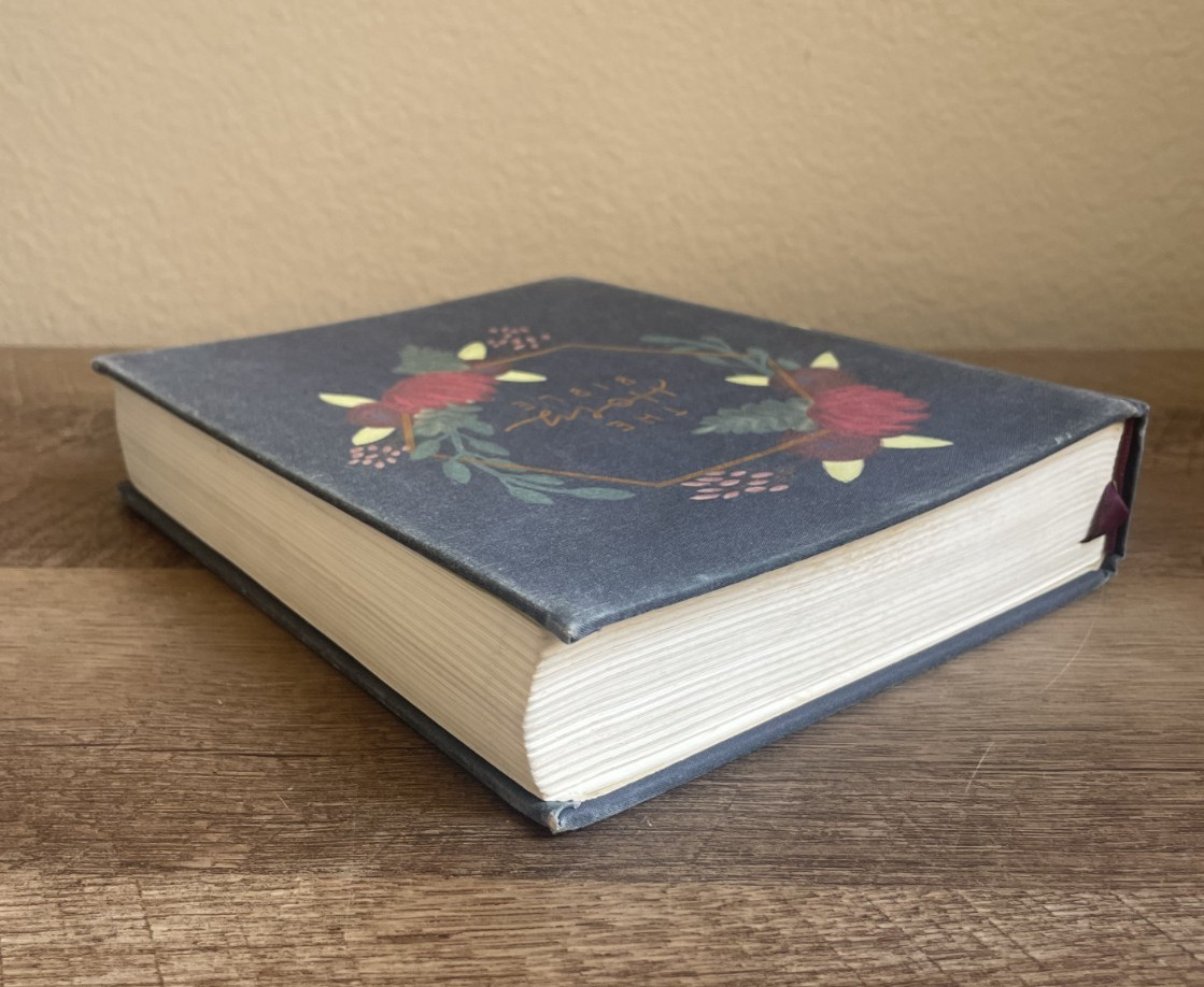2016 HOLY BIBLE, Juornaling Bible, ESV, Crossway, Blue Flora Cloth, GOOD