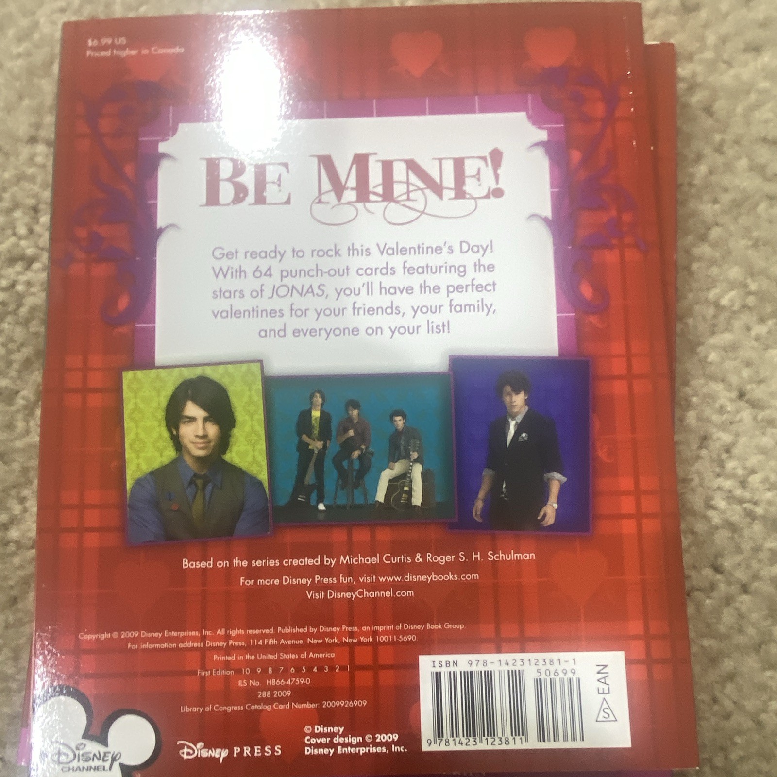 Disney Press JONAS 4ever Yours: Book of Rockin‘ Valentines TPB 2009 1st Ed