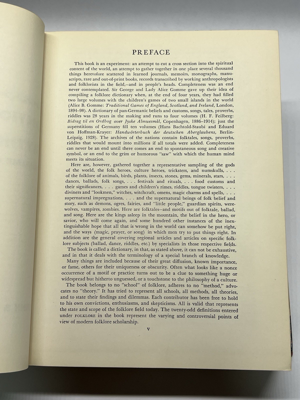 Funk & Wagnalls Standard Dictionary of Folklore, Mythology and Legend Vol 2 1949