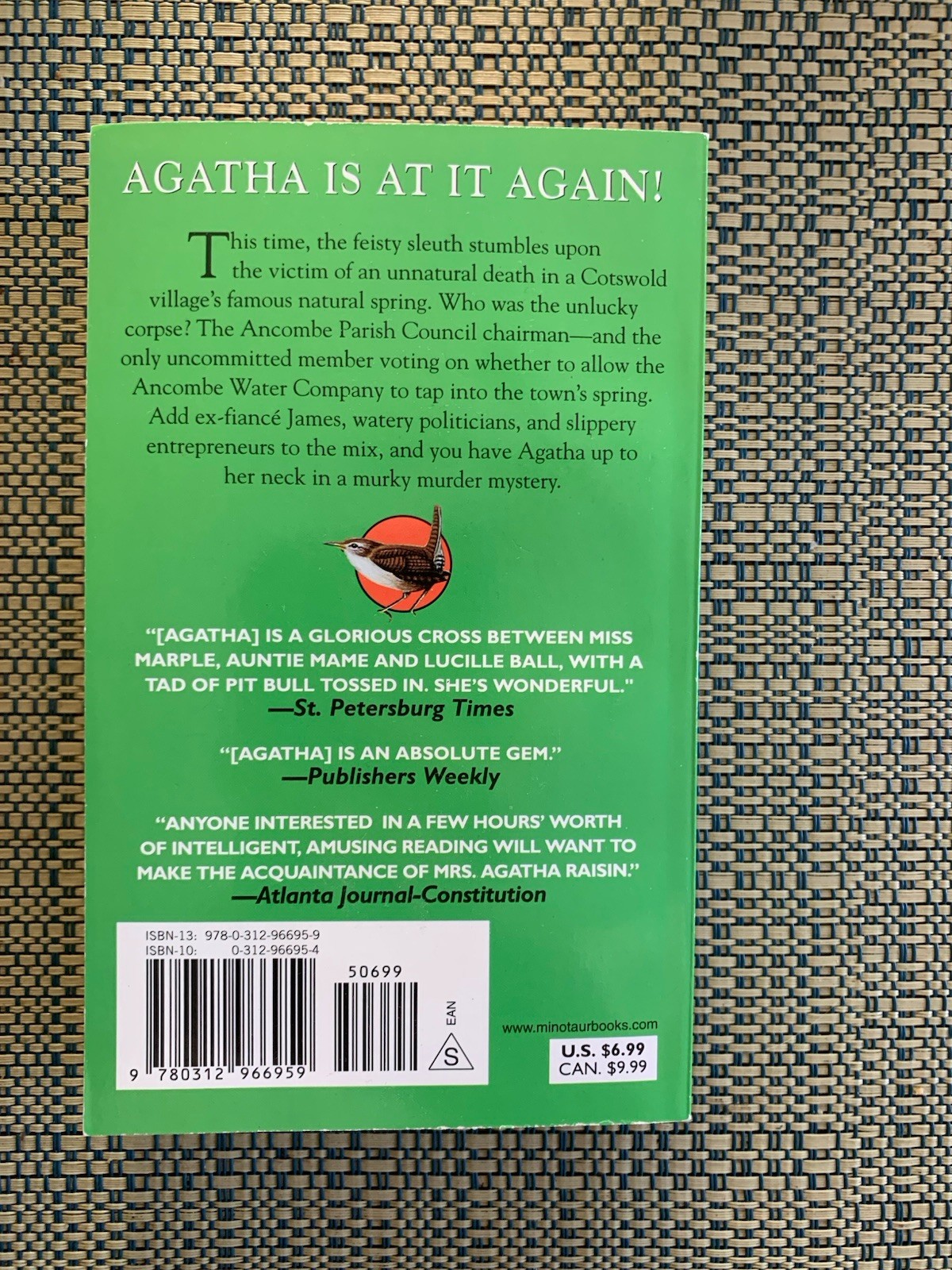 M.C. Beaton – Lot of 8 Books – Agatha Raisin – Hamish MacBeth