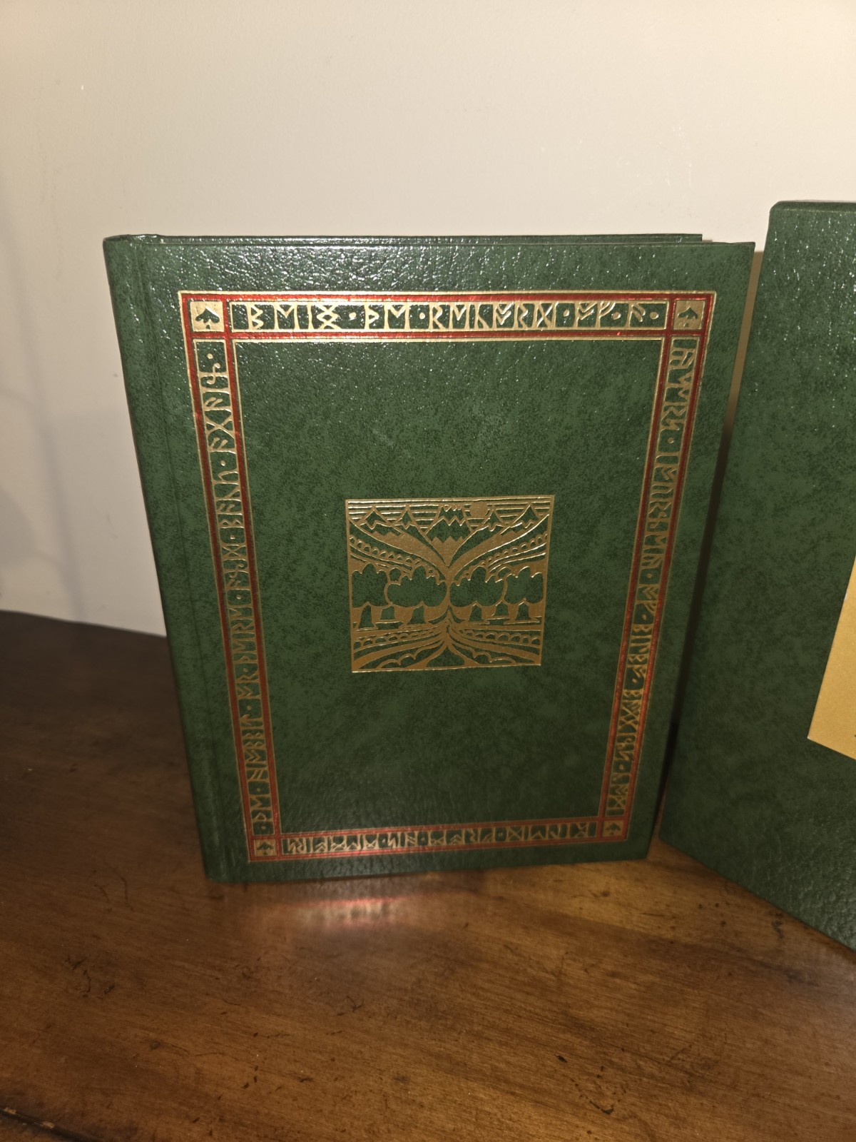 Collector’s Edition of J.R.R. Tolkien’s The Hobbit 1997 Hardcover Green