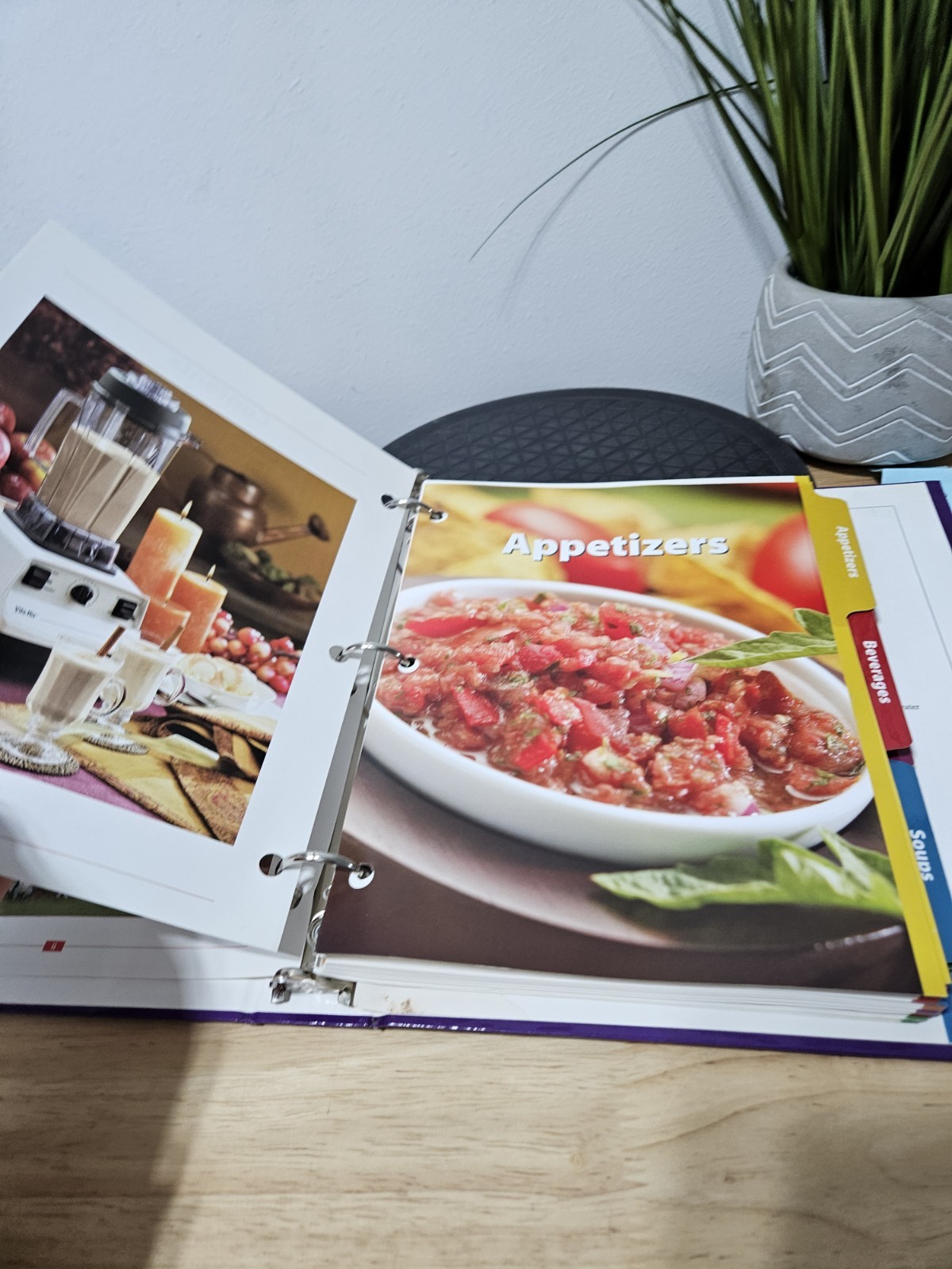 VITA-MIX Whole Food Recipes For Better Living Cookbook 3 Ring Binder 2003