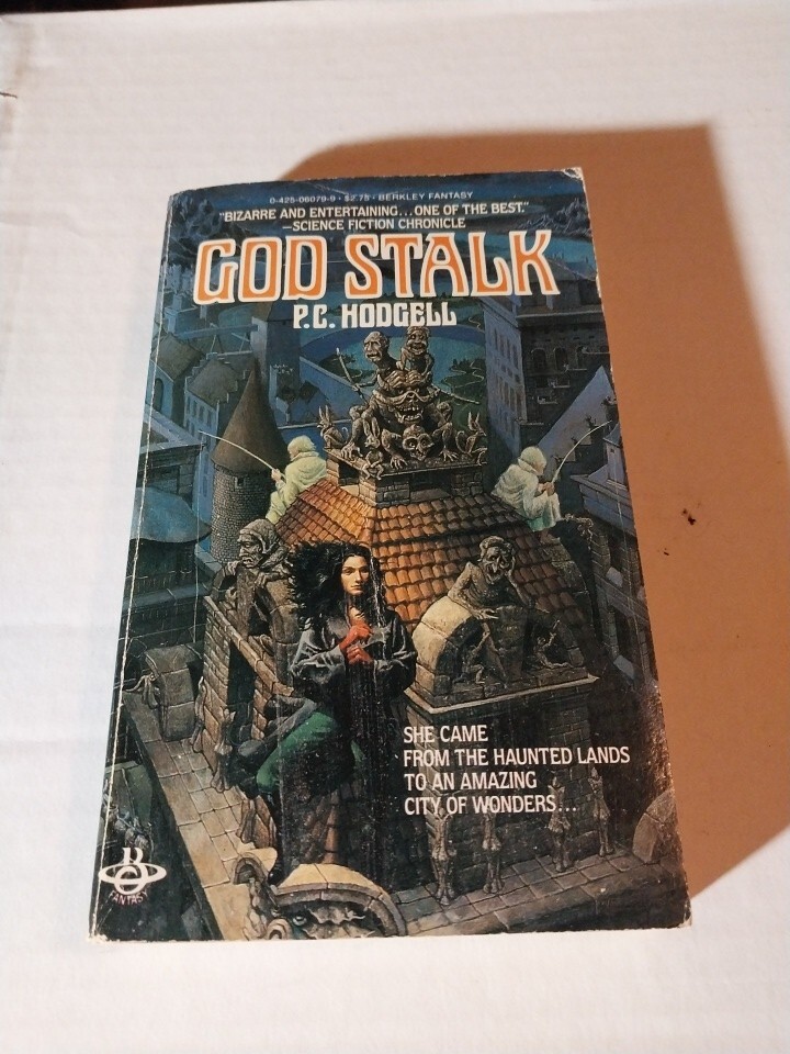 P. C. HODGELL SIGNED PAPERBACK 1ST – God Stalk Kencyrath, Book #1