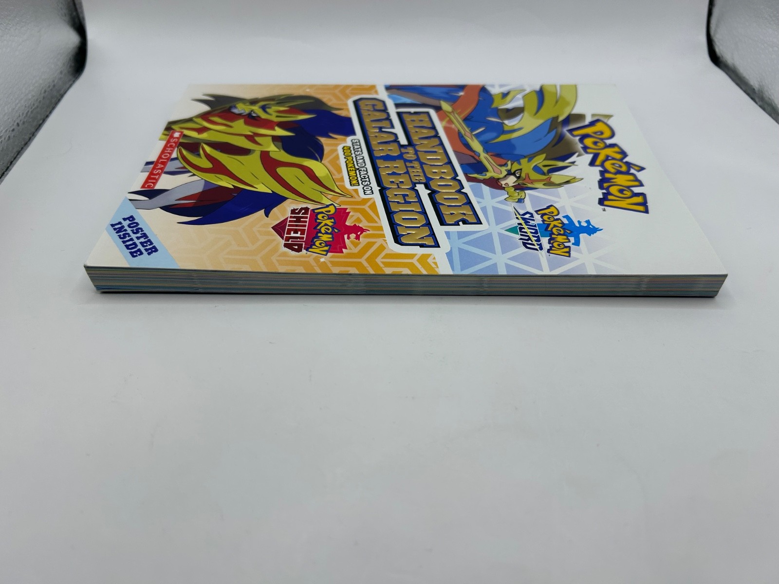 Pokemon Super Deluxe Essential Handbook Hardcover Book Scholastic Edition VG
