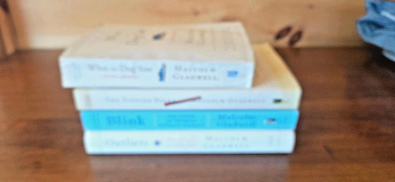 Malcolm Gladwell Mixed Lot Of 3 Books Tipping Pt Outliers What the Dog Saw Blink