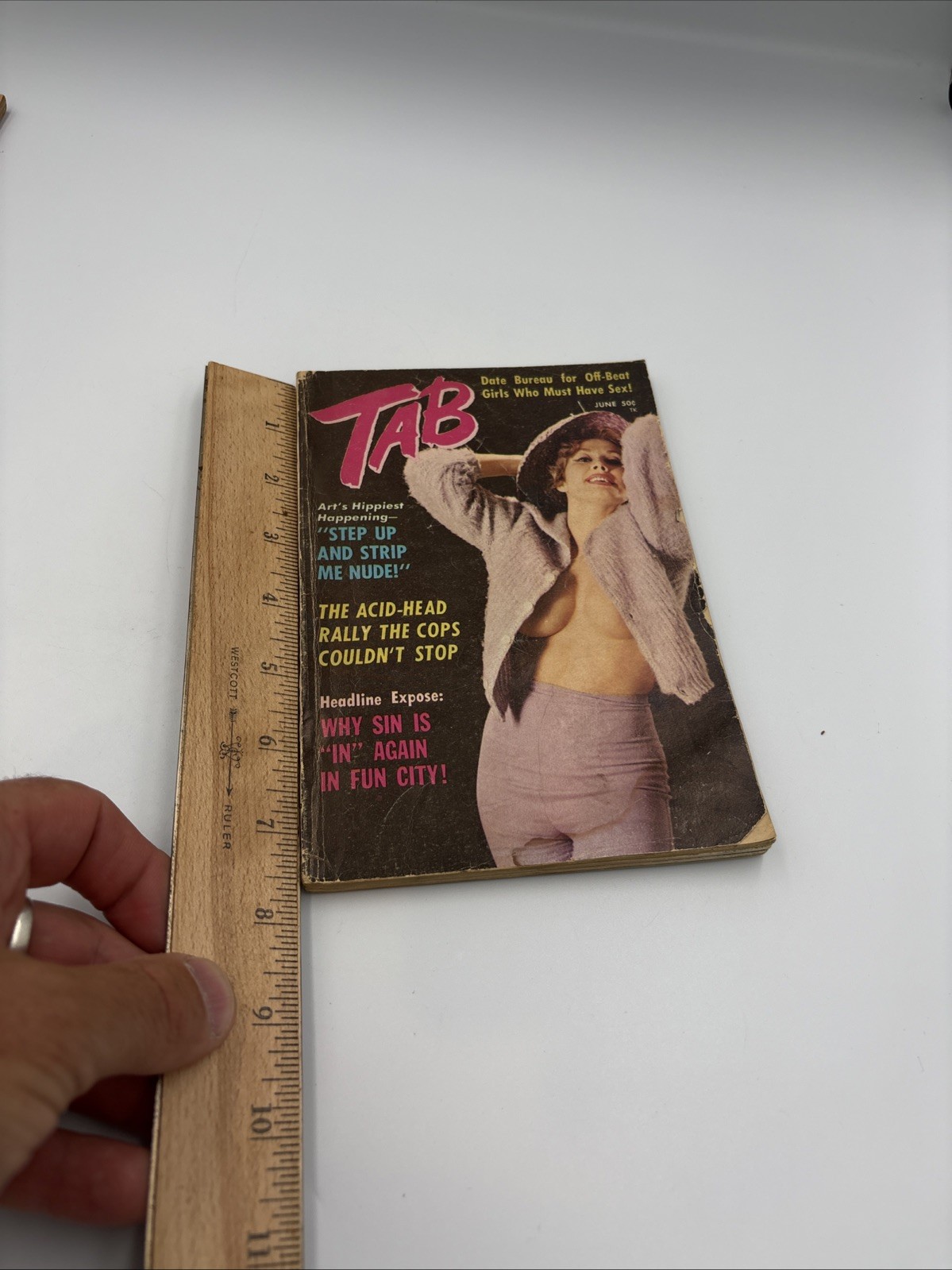 TAB „THE POCKET PICTURE MAGAZINE“ June 1968 VINTAGE EROTIC BOOK