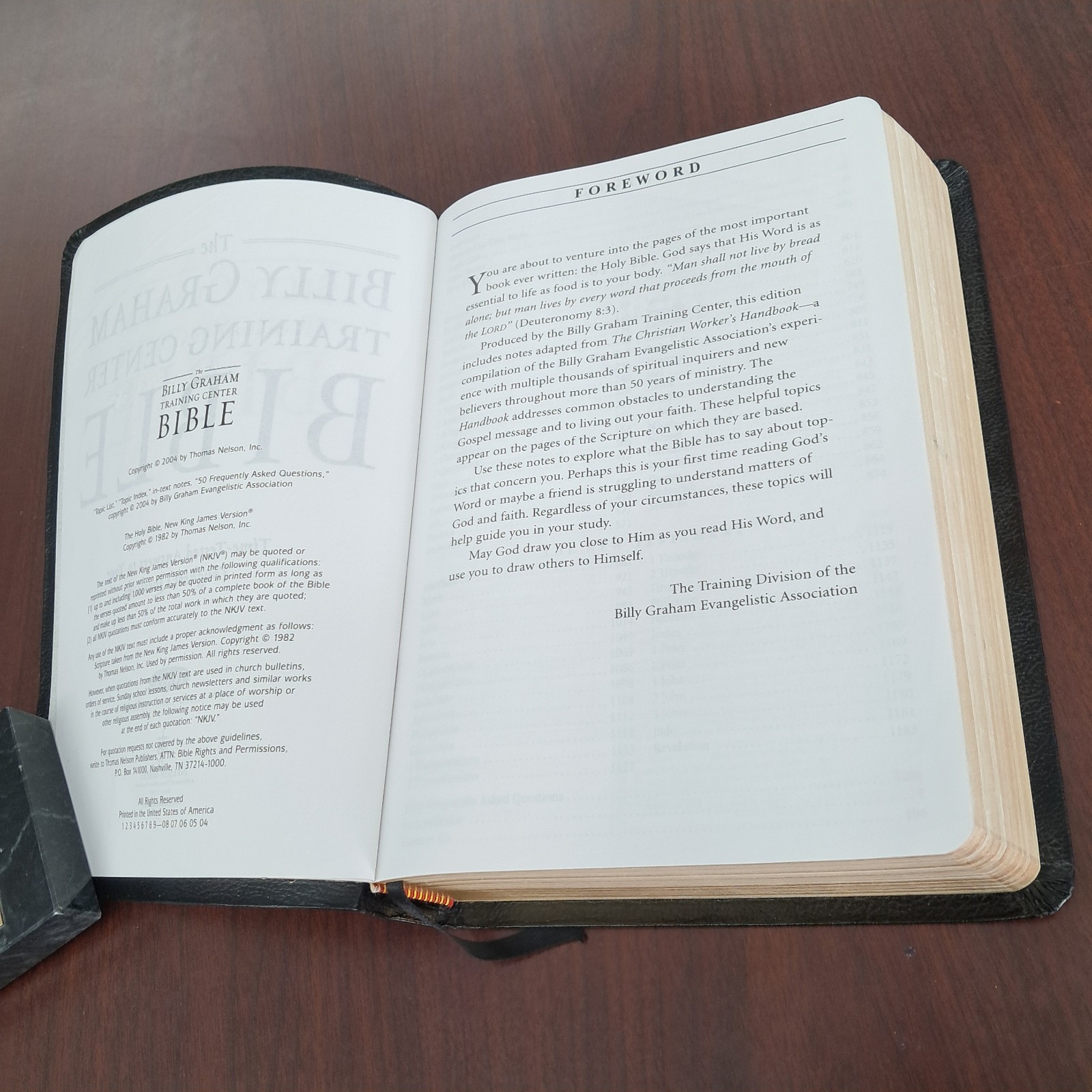 BILLY GRAHAM TRAINING CENTER BIBLE SAMARITANS PURSE NEW KING JAMES VERSION NKJV