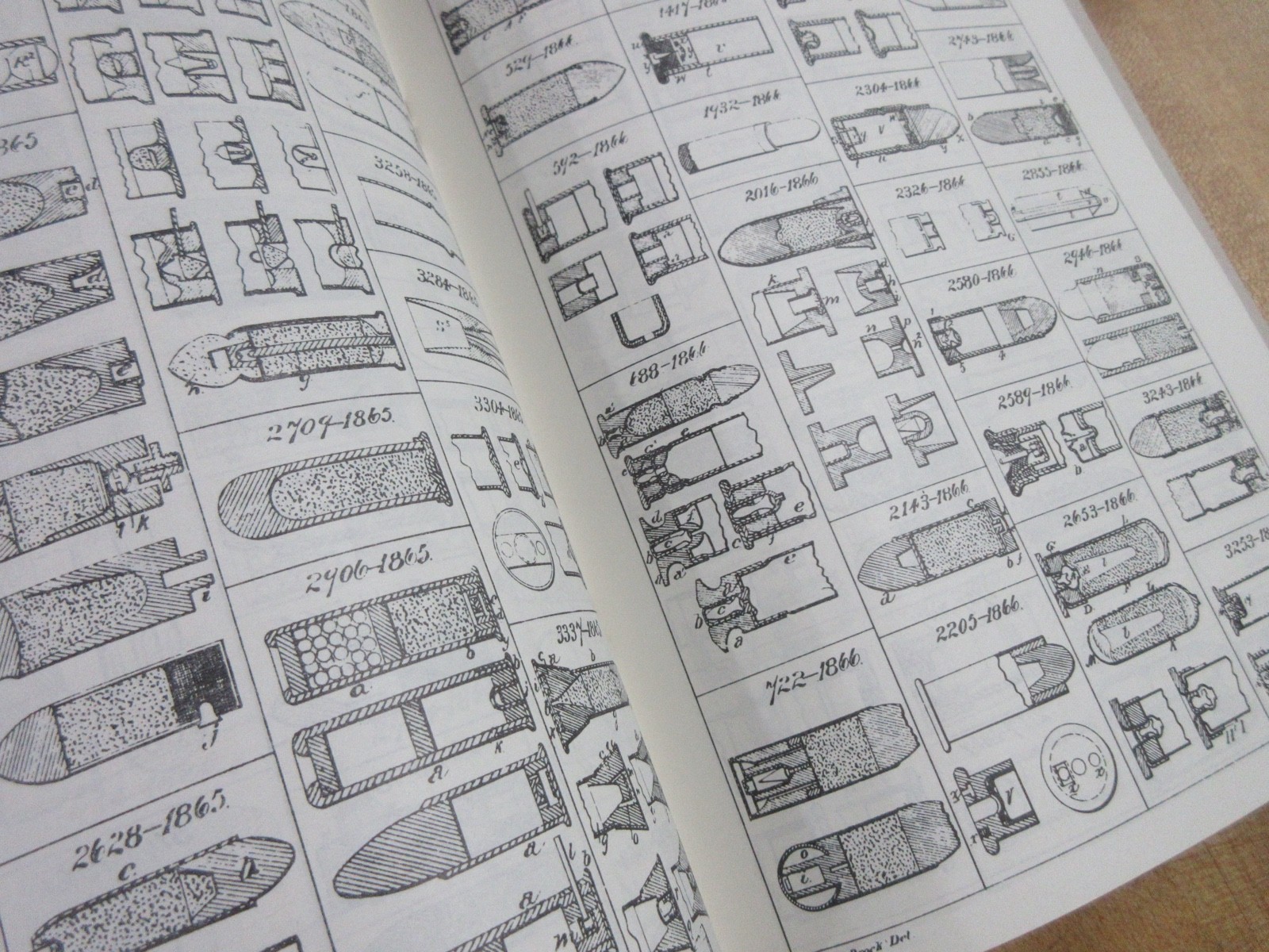 Cartridge Manual Illustrated digest by Bartlett & Gallatin 1956 paperback (w22)