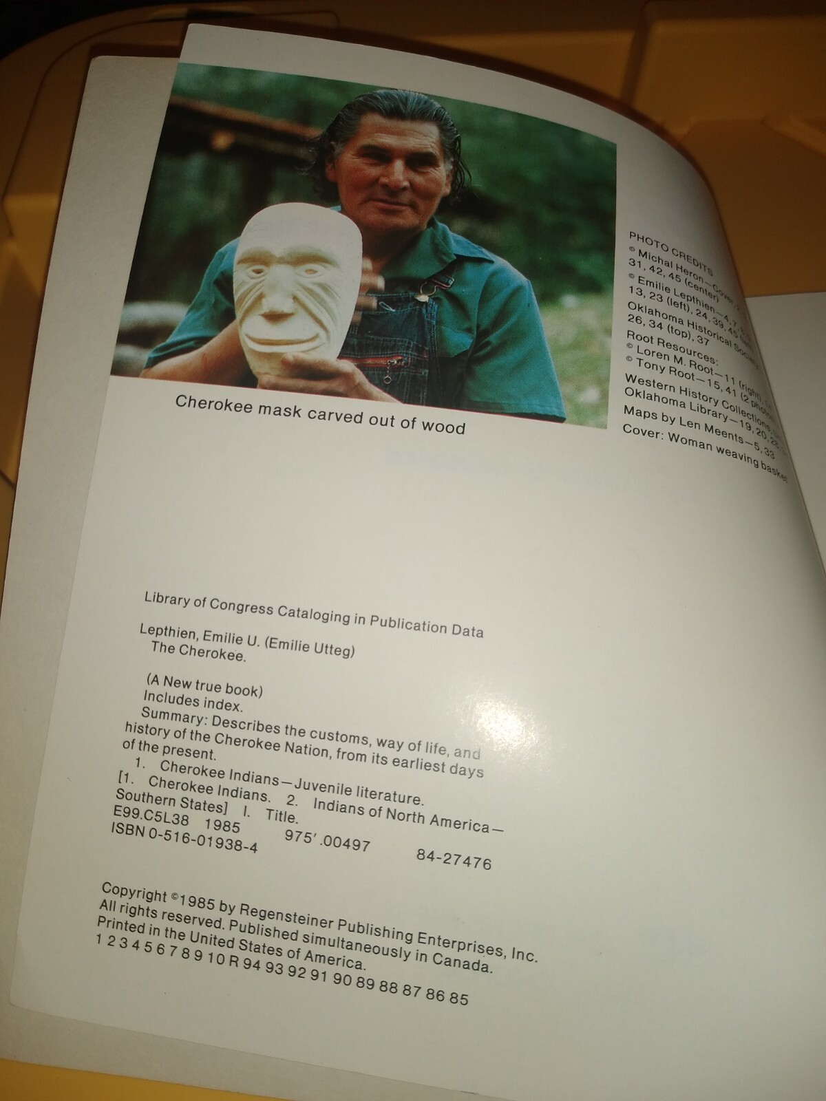 Very rare The Cherokee 1985 book children’s book a new true book 47 pages
