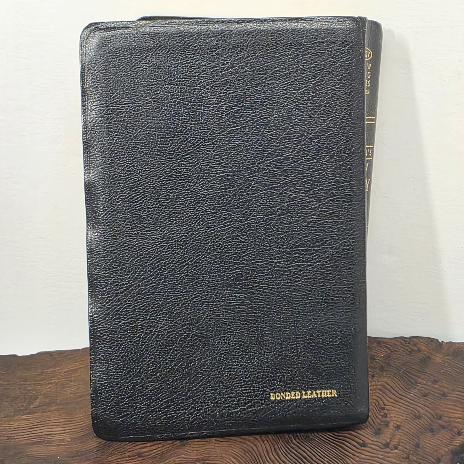 Nelson’s New King James Version 1997 Study Bible Black Bonded Leather #2885N
