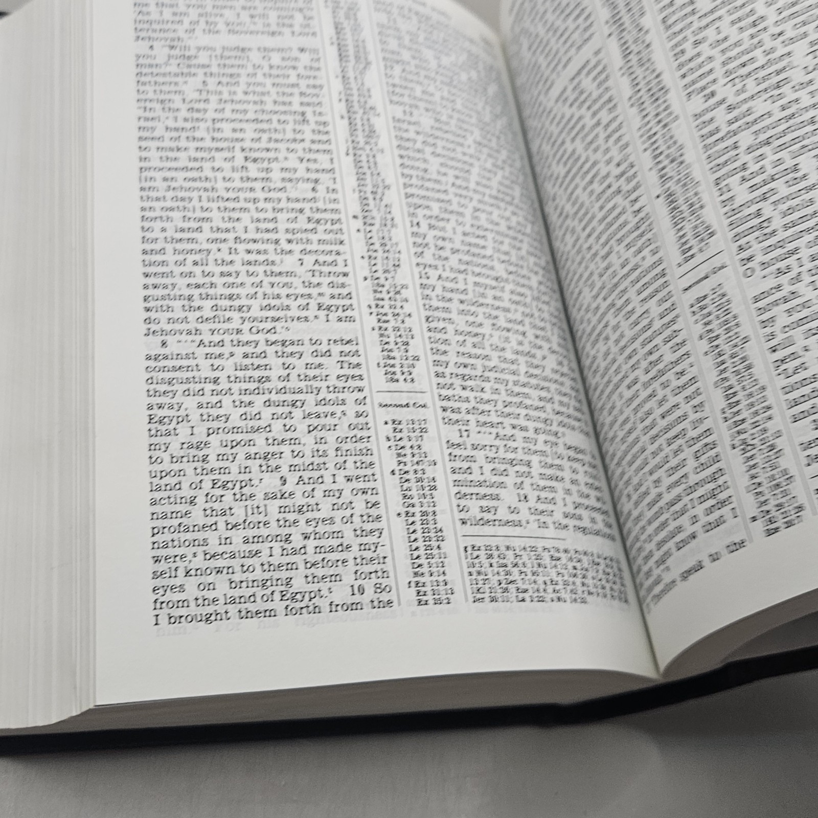 New World Translation of the Holy Scriptures Jehovah JW Bible 1984 Watch Tower