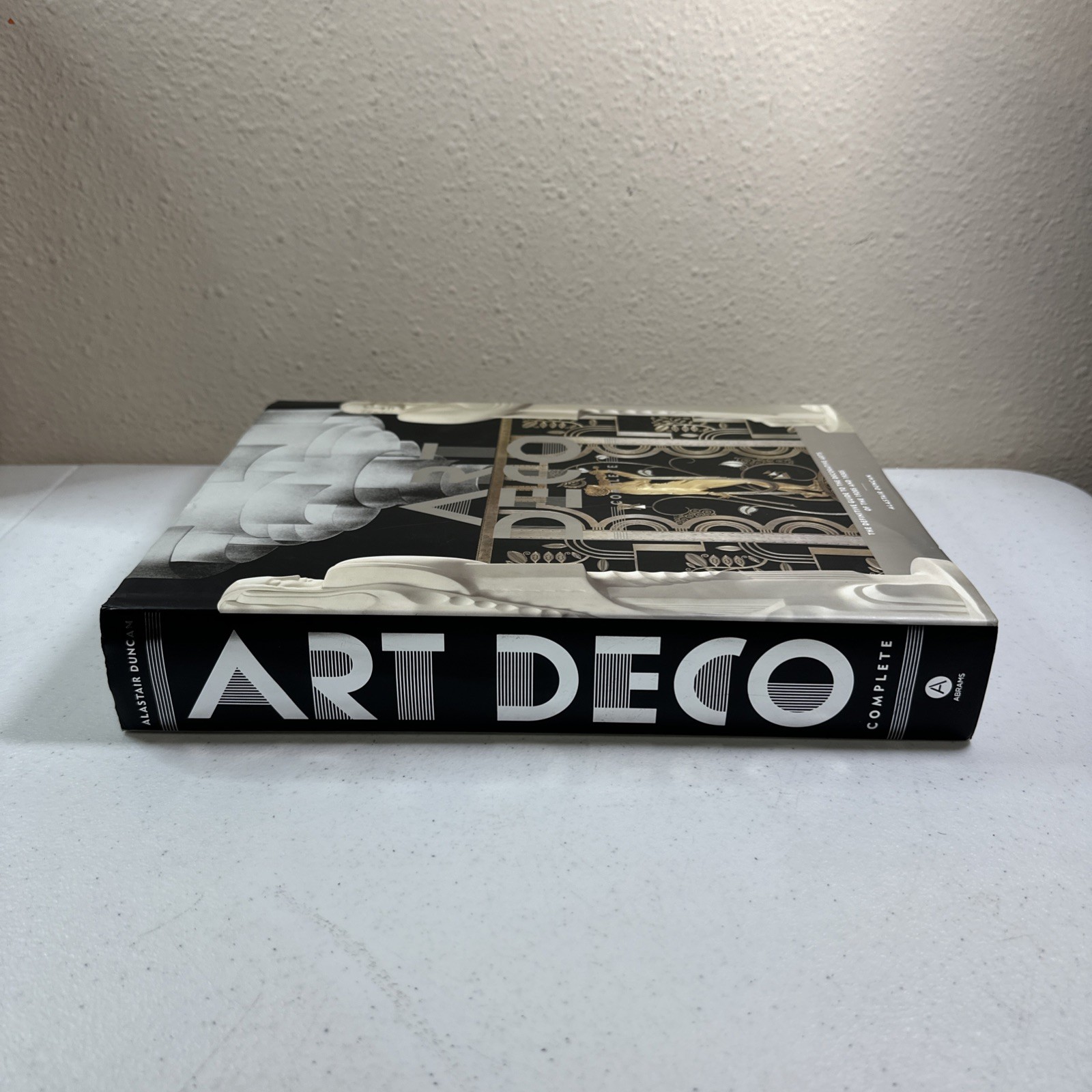 Art Deco Complete: The Definitive Guide to the Decorative Arts of the 1920s