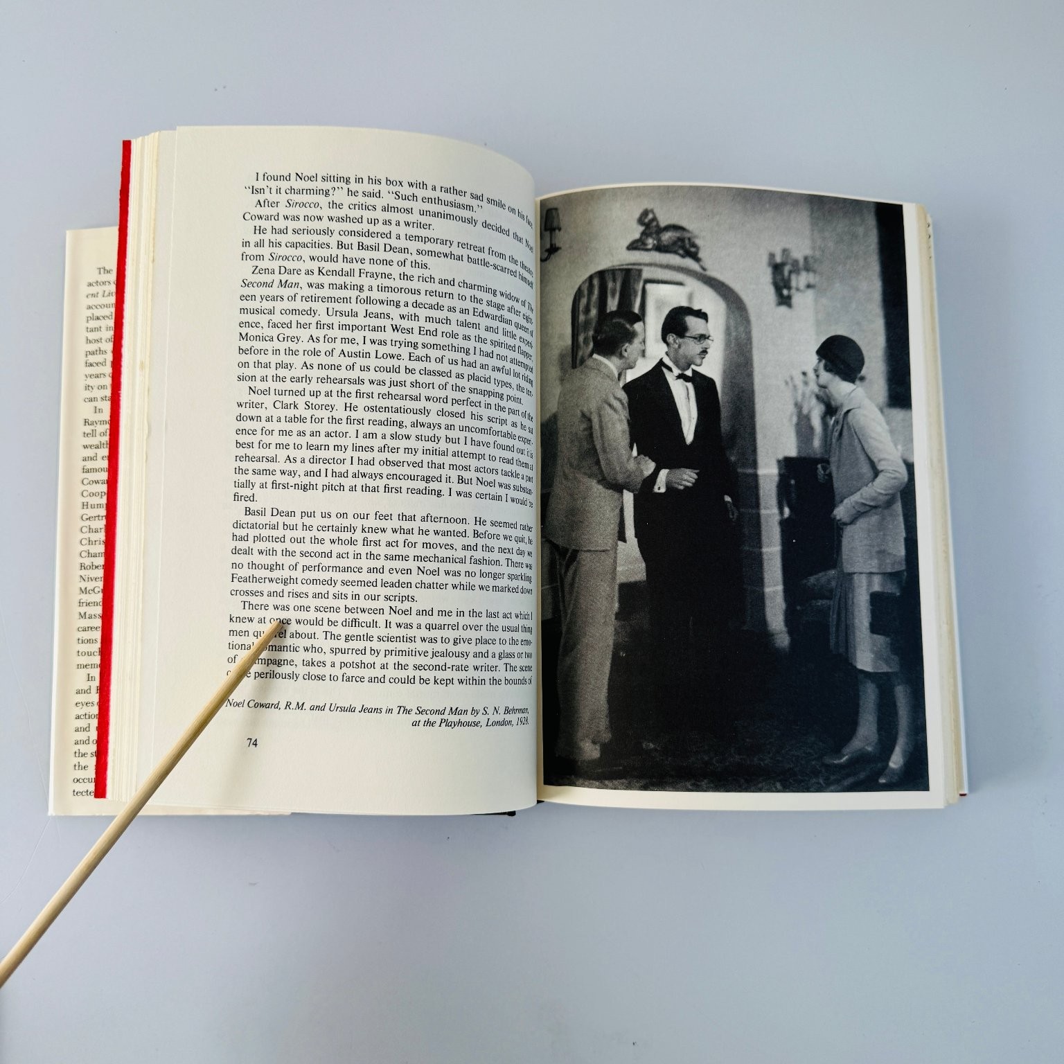 A Hundred Different Lives Raymond Massey 1979 Second Printing Autobiography