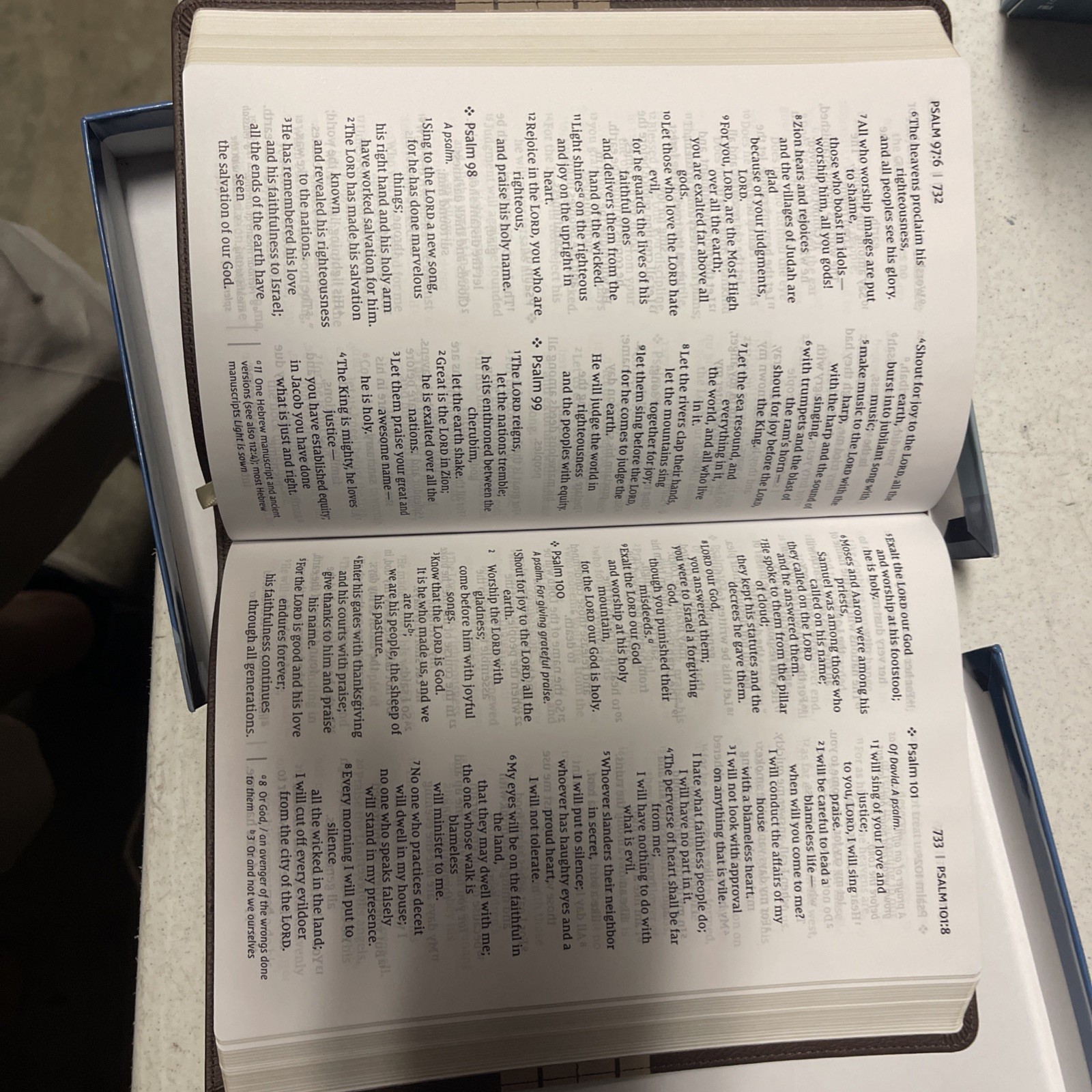 Thinline Bible by Zondervan Staff (2017, Imitation Leather)