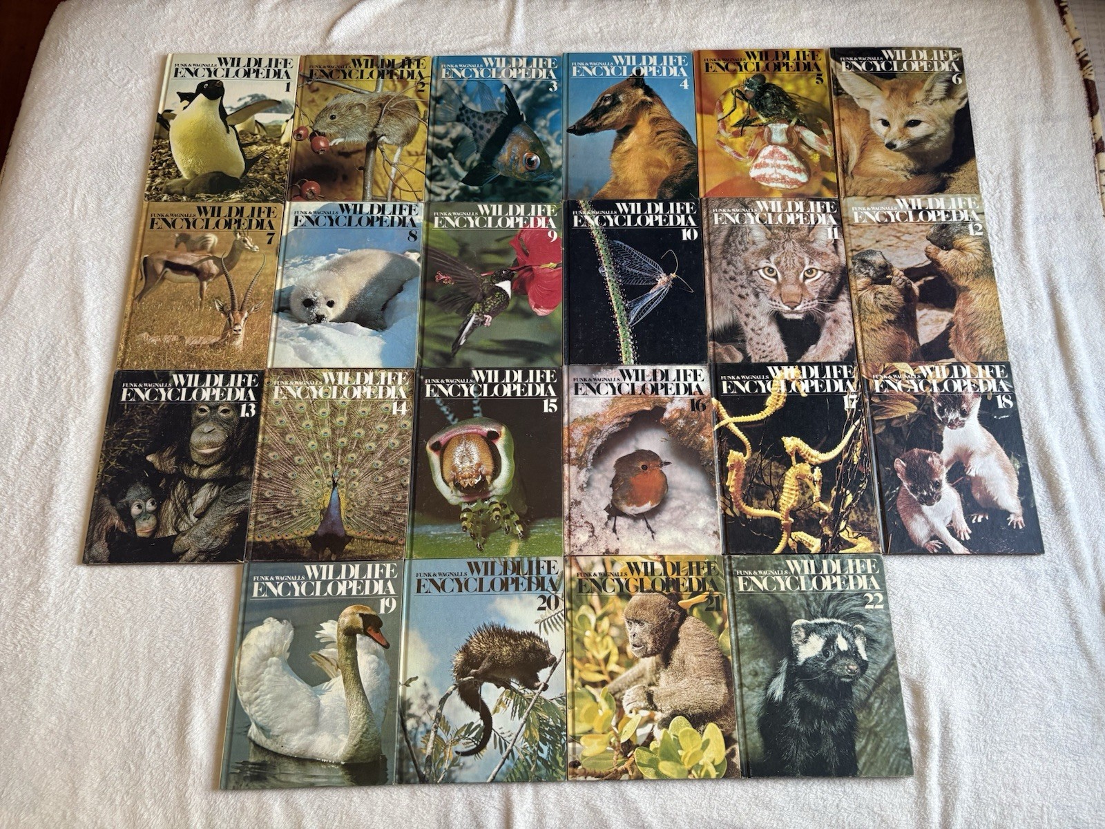 Funk & Wagnalls Wildlife Encyclopedia 22 Vol Set HC Illustrated 1974
