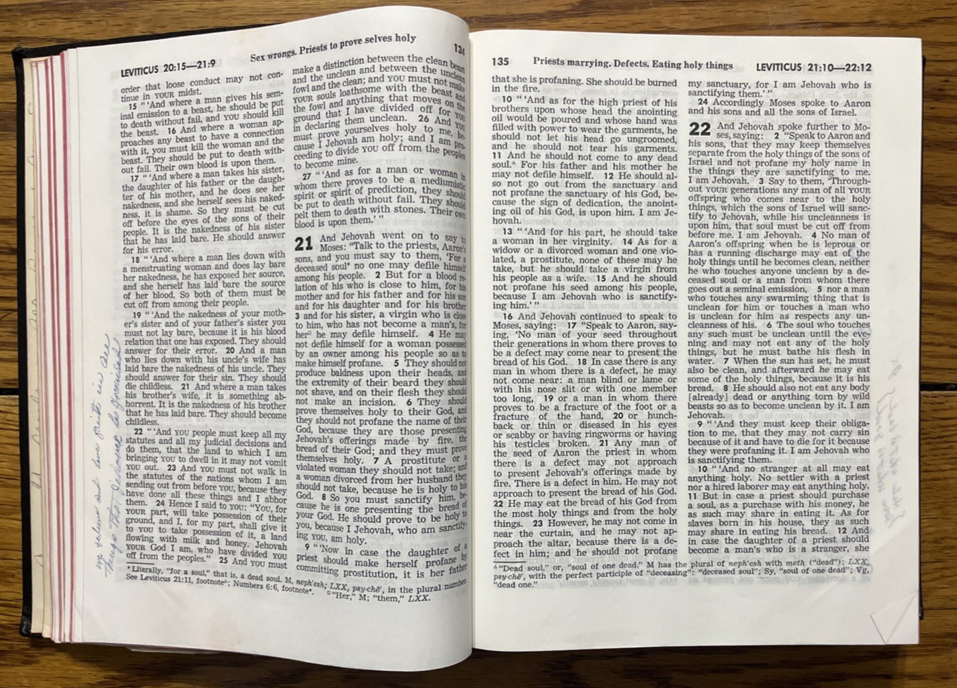 New World Translation HC Large Bible & Comprehensive Concordance Watchtower