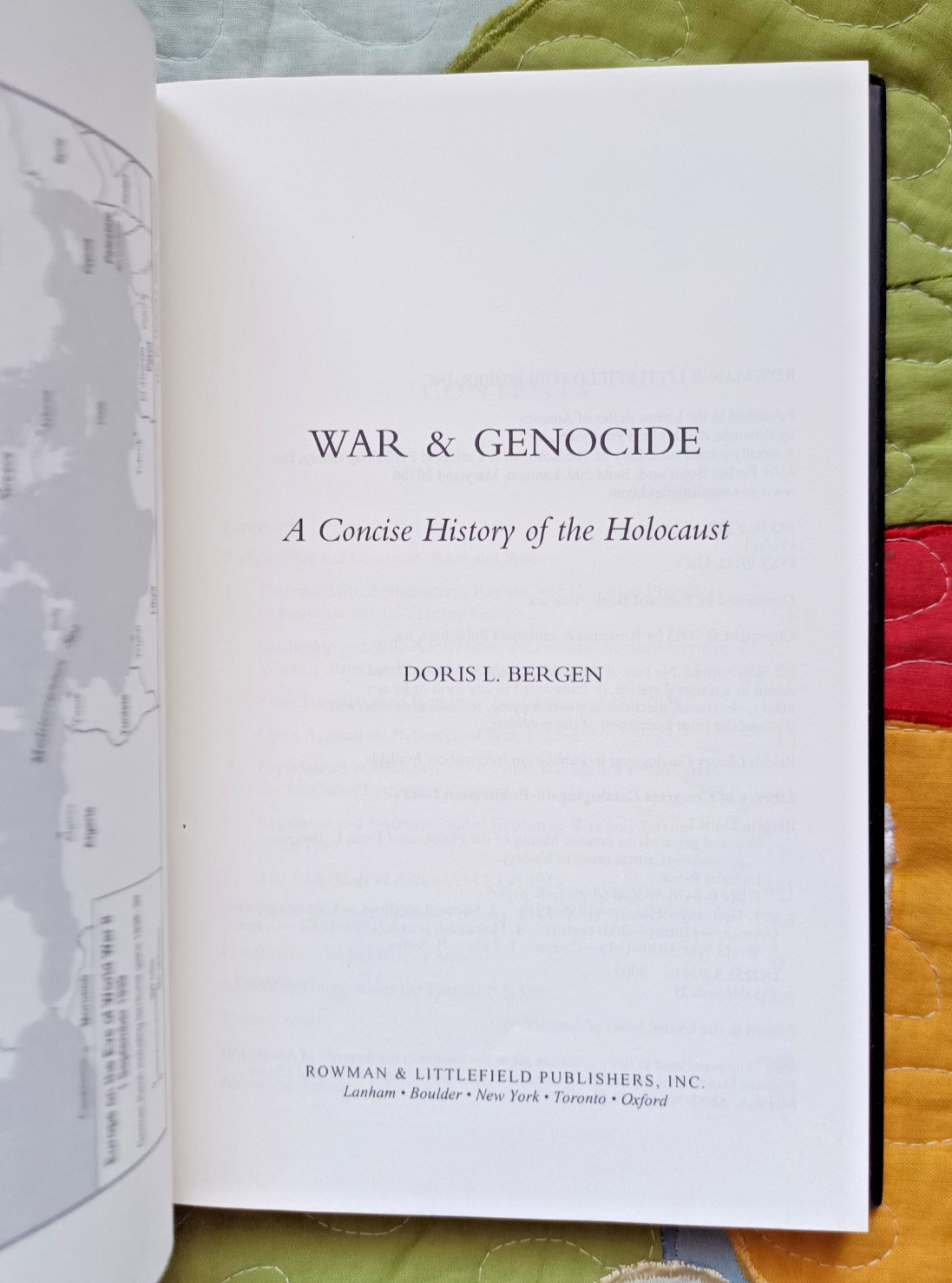 War and Genocide : A Concise History of the Holocaust by Doris Bergen 2003 HC DJ