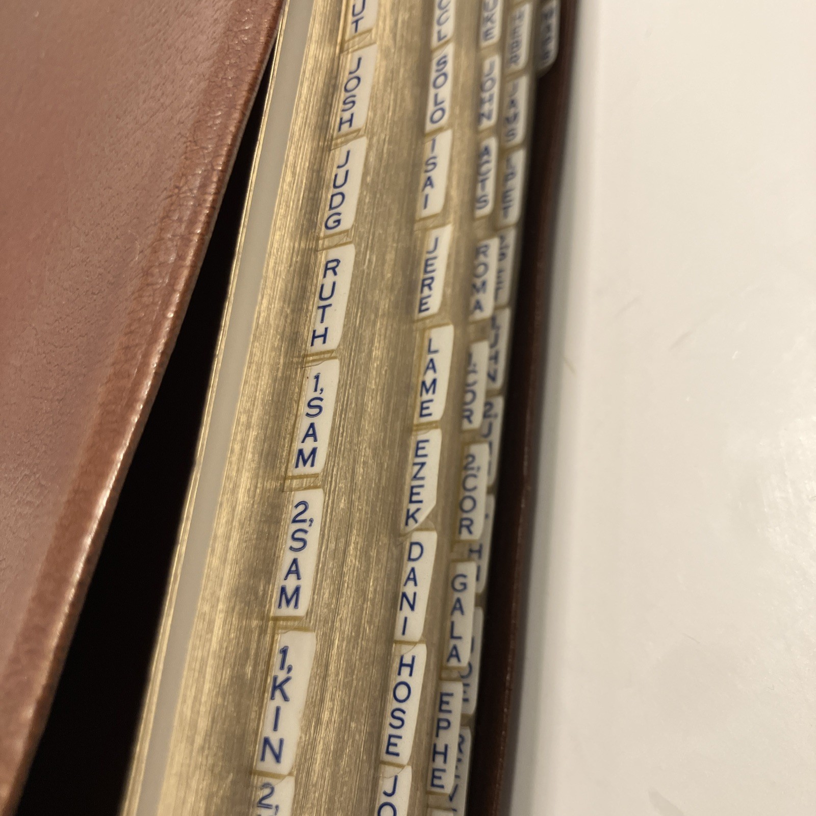 VTG NIV Study Bible Red Letter Zondervan 1985 Bonded Leather Meticulously Tabbed