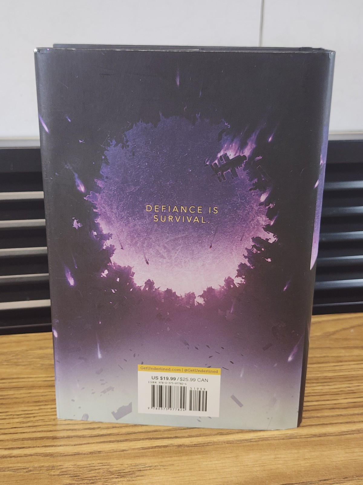 SIGNED #3451 Brandon Sanderson Skyward Series 1st Edition, 1st Printing