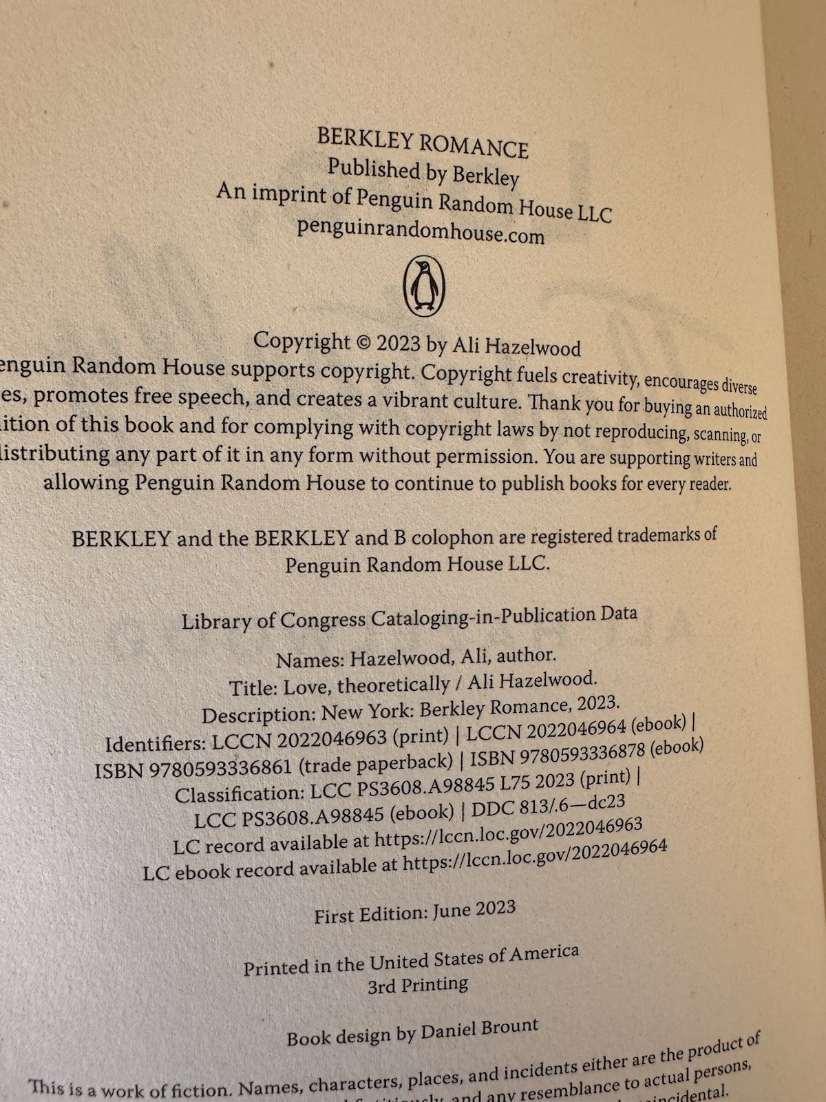 Love, Theoretically by Ali Hazelwood (2023) Paperback