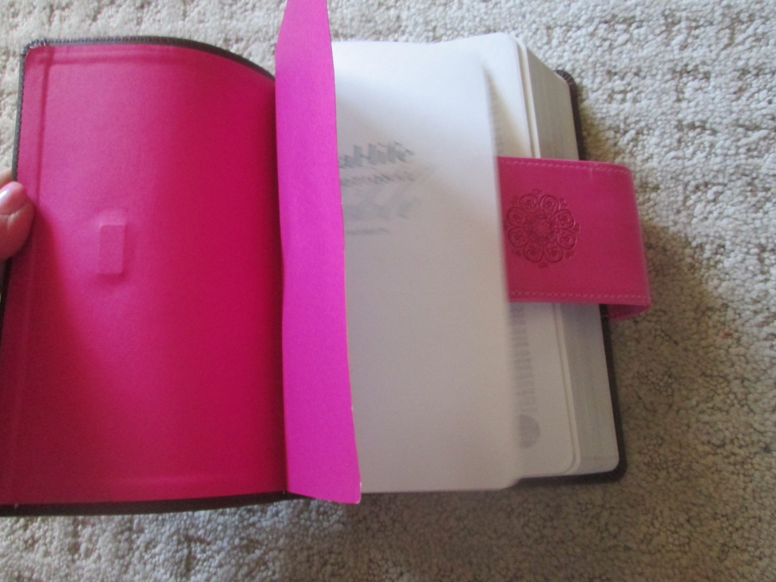 NIV Real-Life Devotional Bible Womens Pink Brown /Silver Edges Zondervan Leather