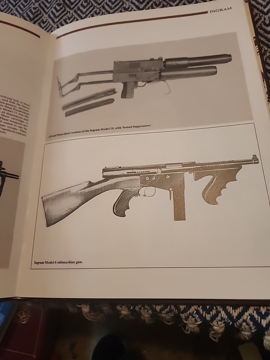 The Illustrated Encyclopedia of Firearms by Hogg, Ian V. (1987 Hardback)