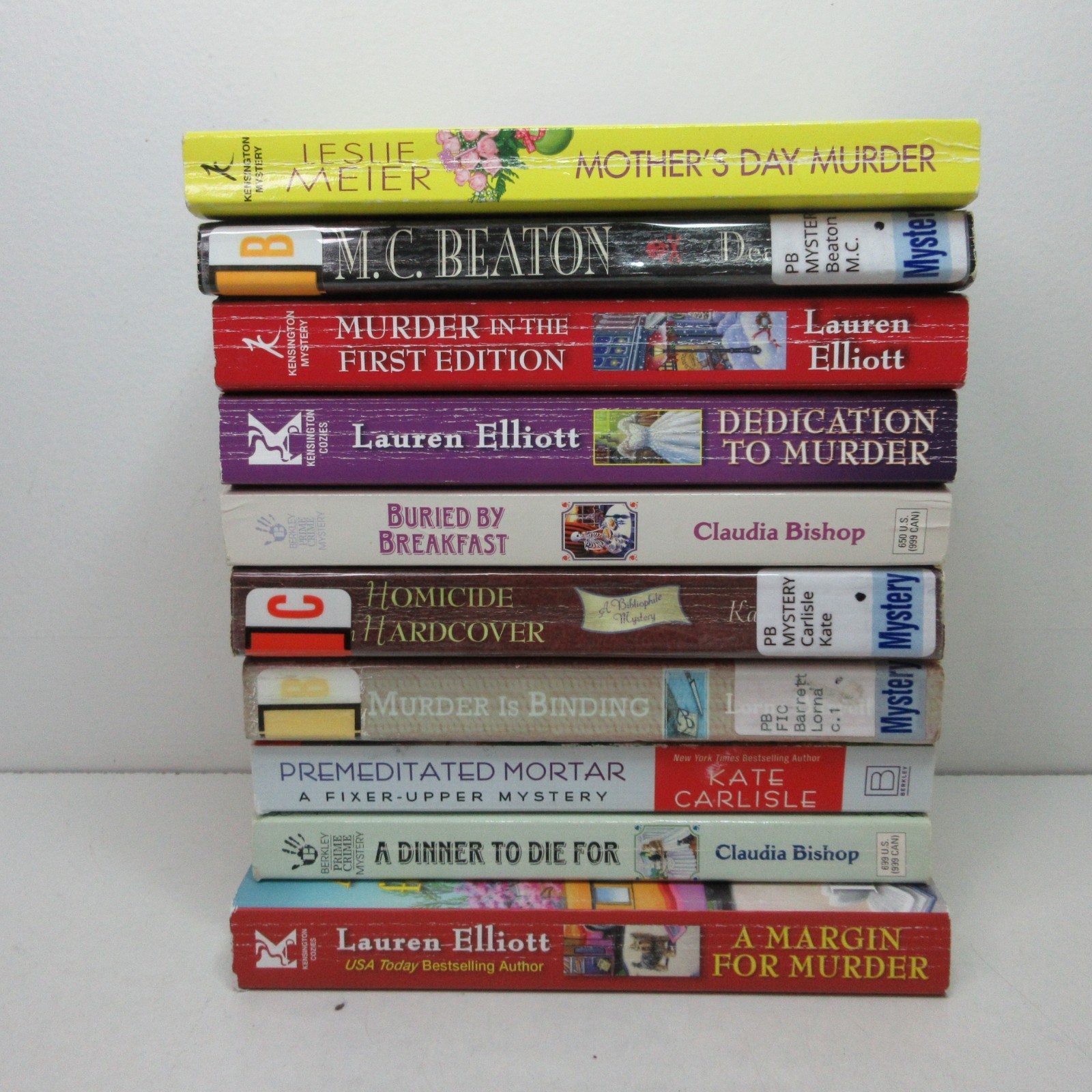 Lot of 10 Mystery Paperback Books