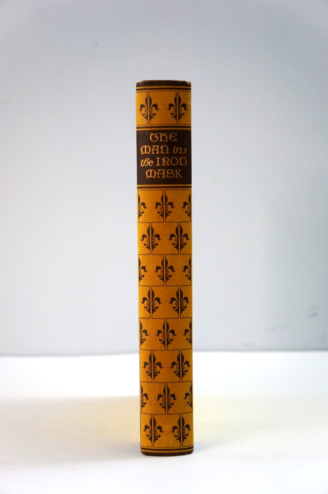 The Man in the Iron Mask by Alexandre Dumas 1964 Heritage Press HC Slipcase
