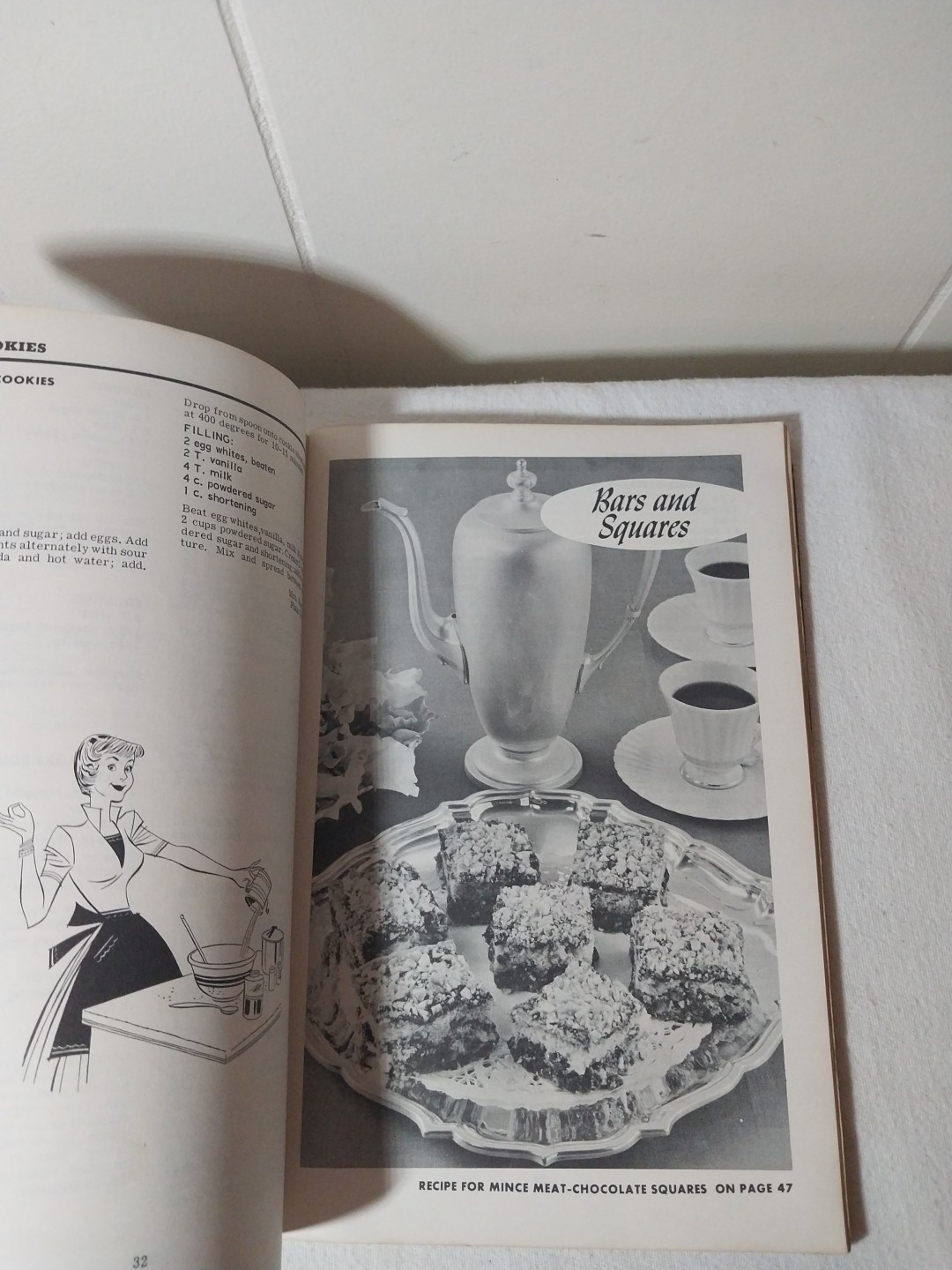 COOKIE COOKBOOK Over 500 Recipes VINTAGE 1965 Paperback 124 Pages