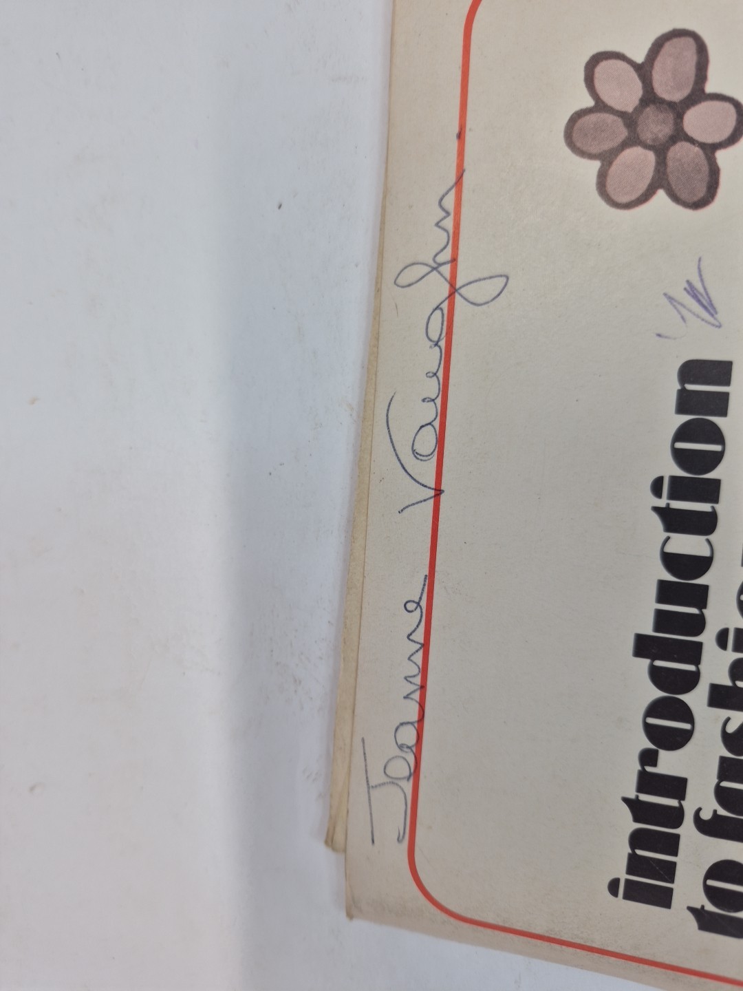 Introduction to Fashion Dressmaking by Singer Student’s Book I (1971) 80 Pages